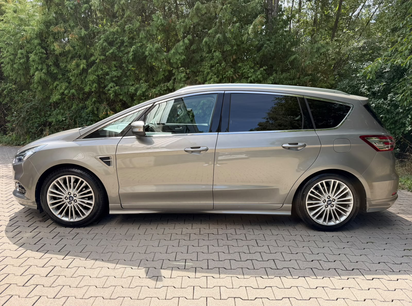 FORD S-Max 2.0 SCTi Titanium Automat-image-1
