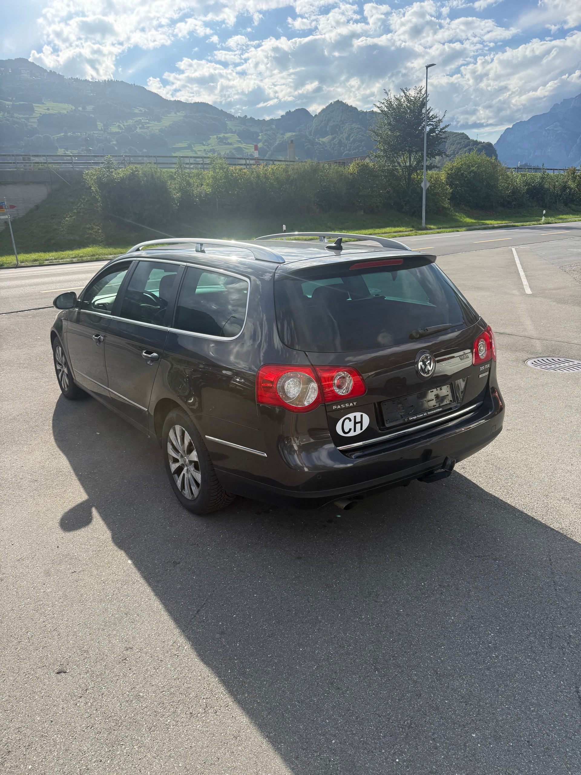 VW Passat Variant 2.0 TDI Highline 4Motion-image-9