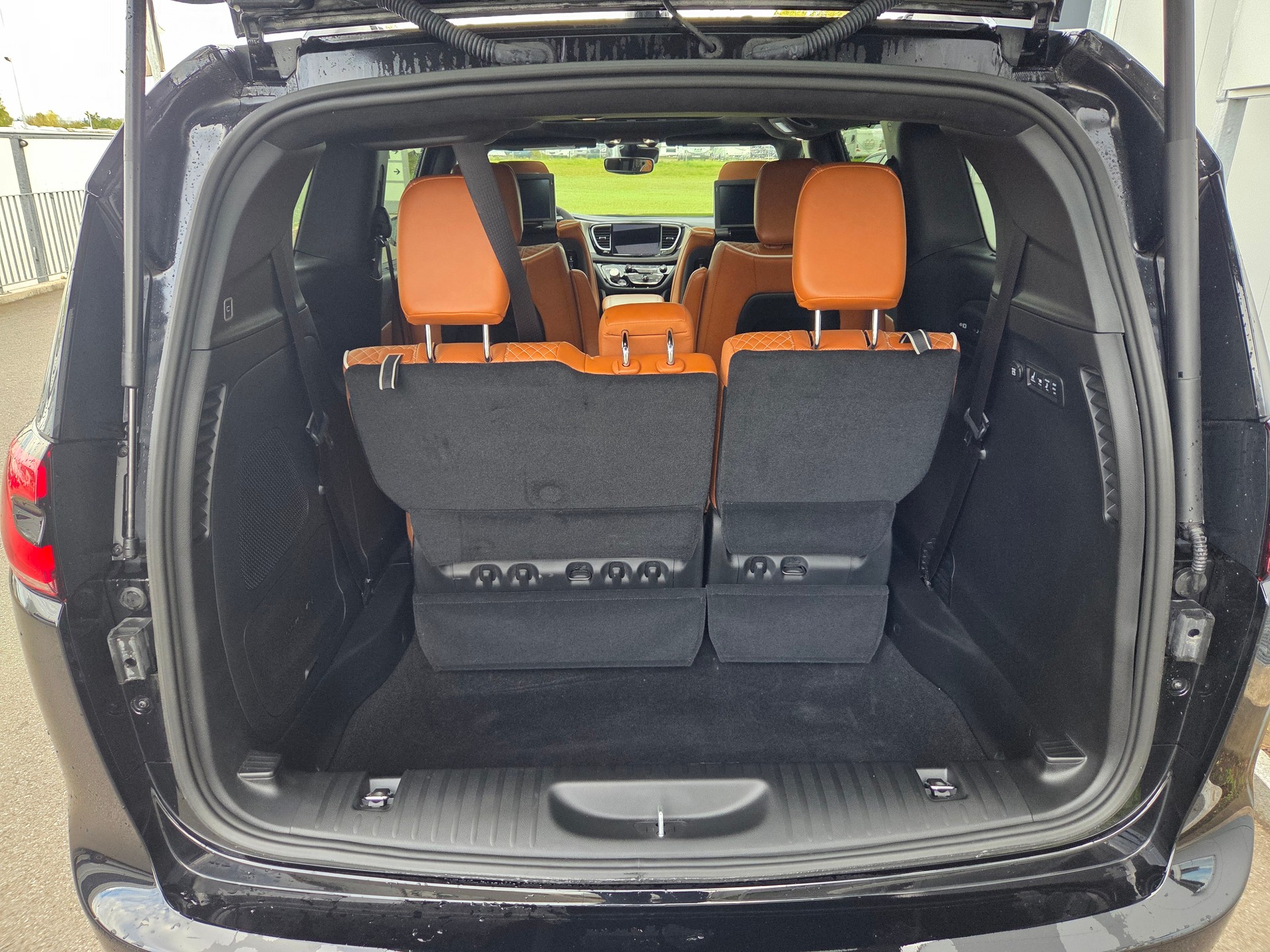CHRYSLER 3.6 V6 4x4 Limited S 291 PS / 7-Plätzer-image-9
