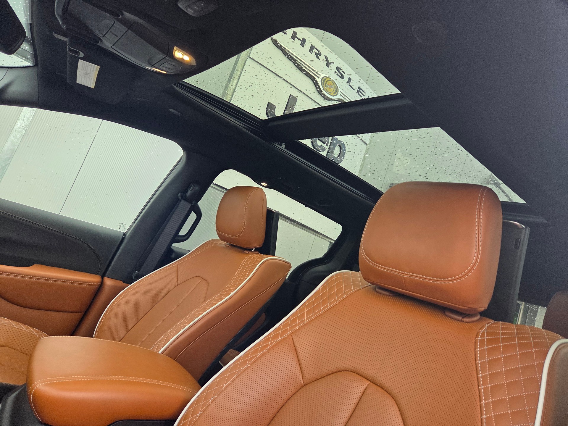 CHRYSLER 3.6 V6 4x4 Limited S 291 PS / 7-Plätzer-image-6