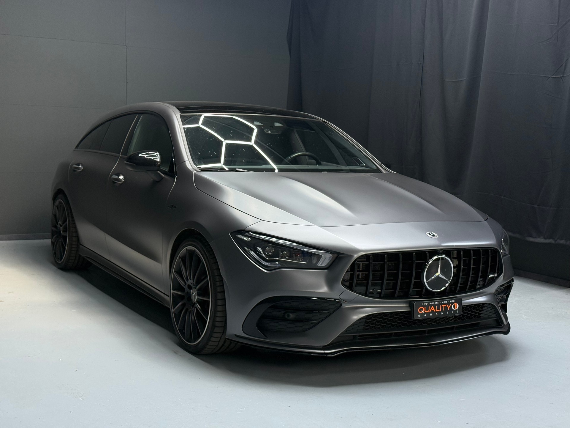MERCEDES-BENZ CLA Shooting Brake 35 AMG 4Matic 7G-DCT-image-2