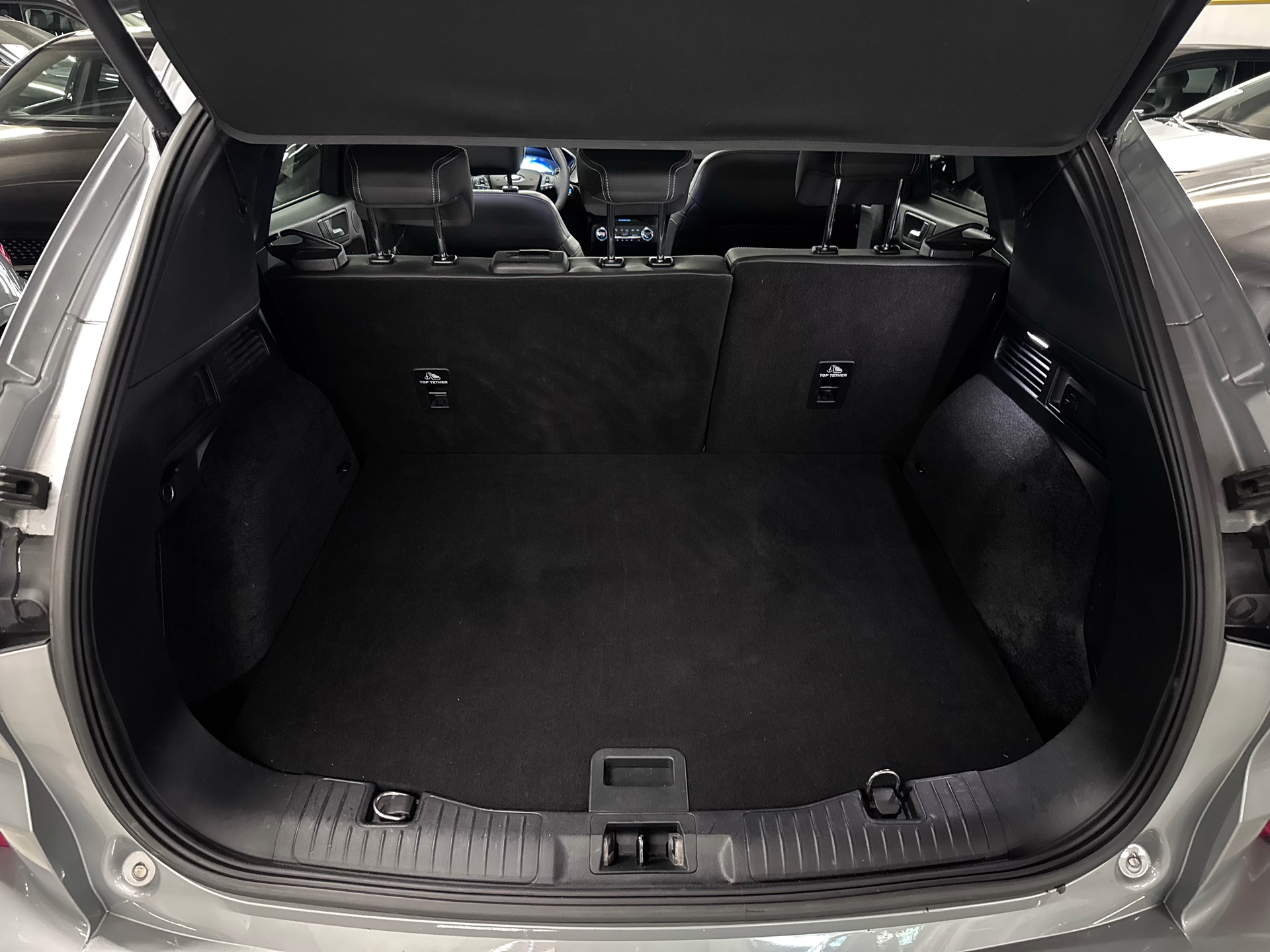 FORD Kuga 2.5 PHEV Vignale 2WD-image-15
