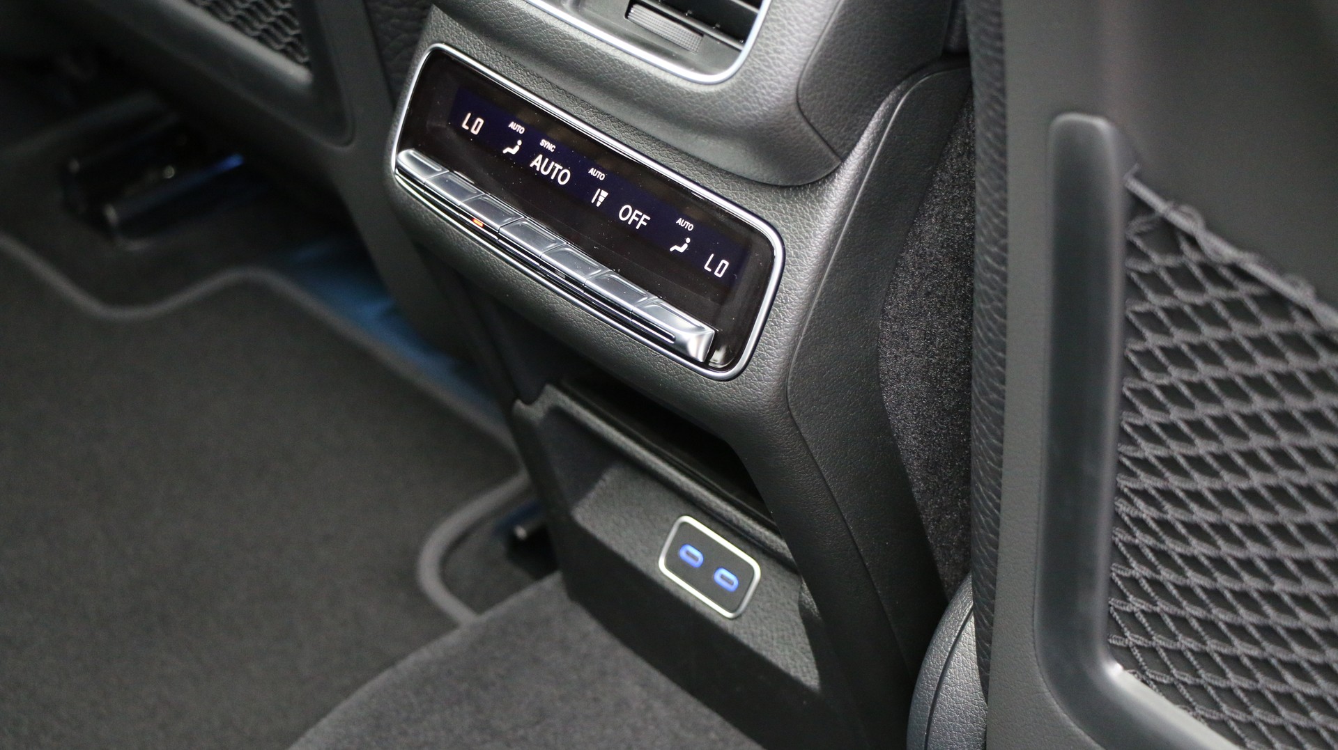 MERCEDES-BENZ GLE 450 d 4Matic-image-13