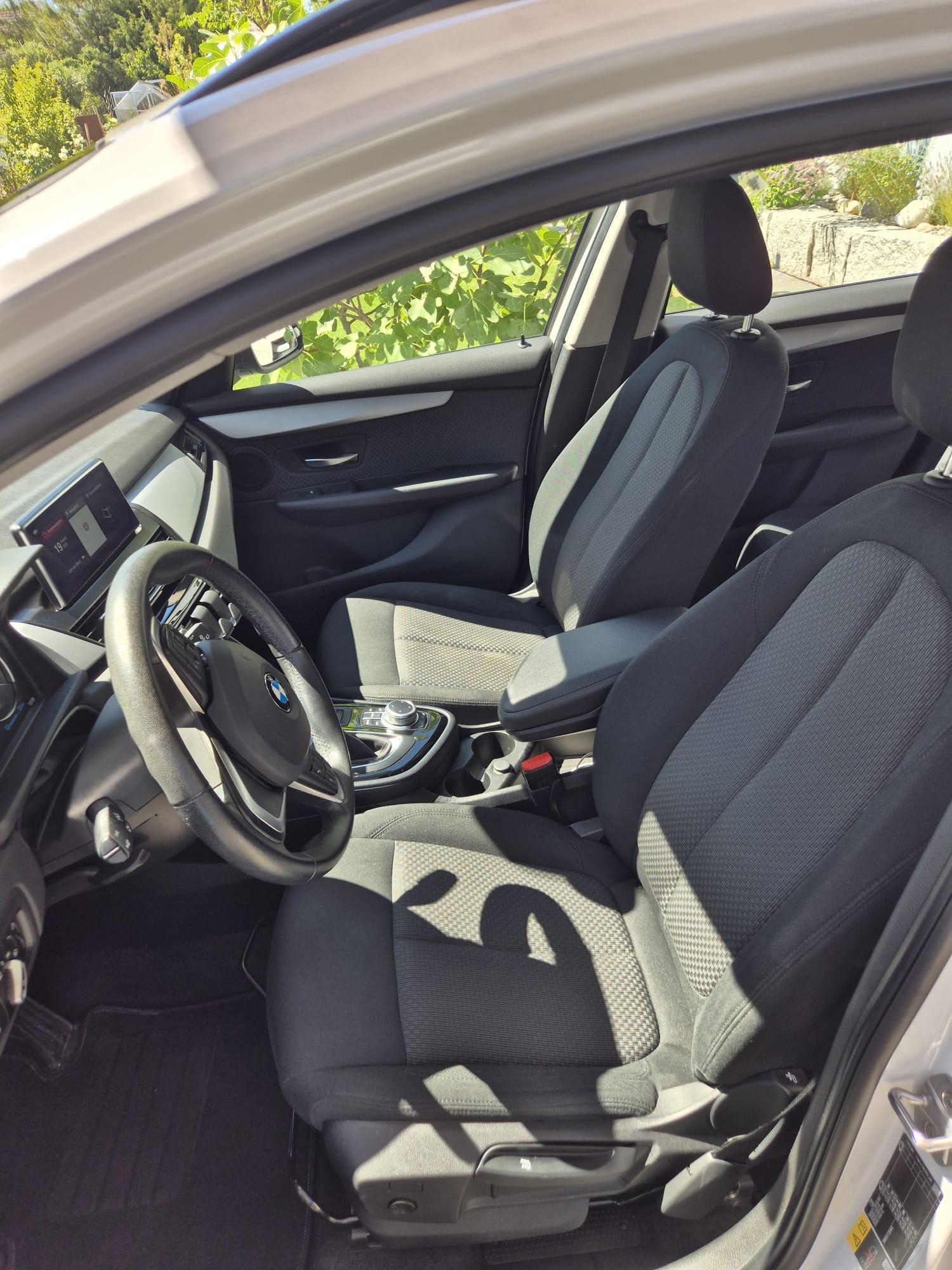 BMW 225-image-3
