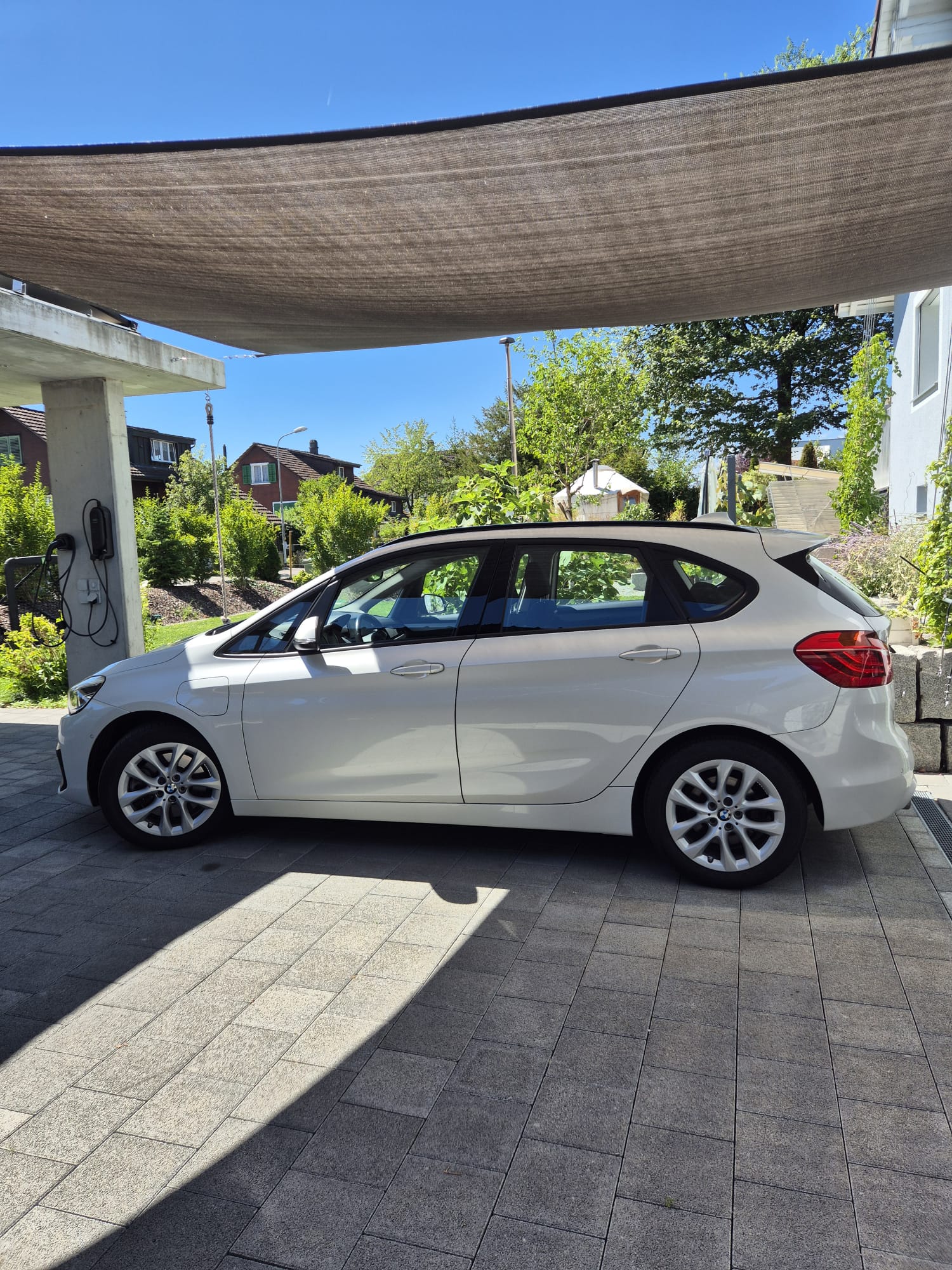 BMW 225-image-1