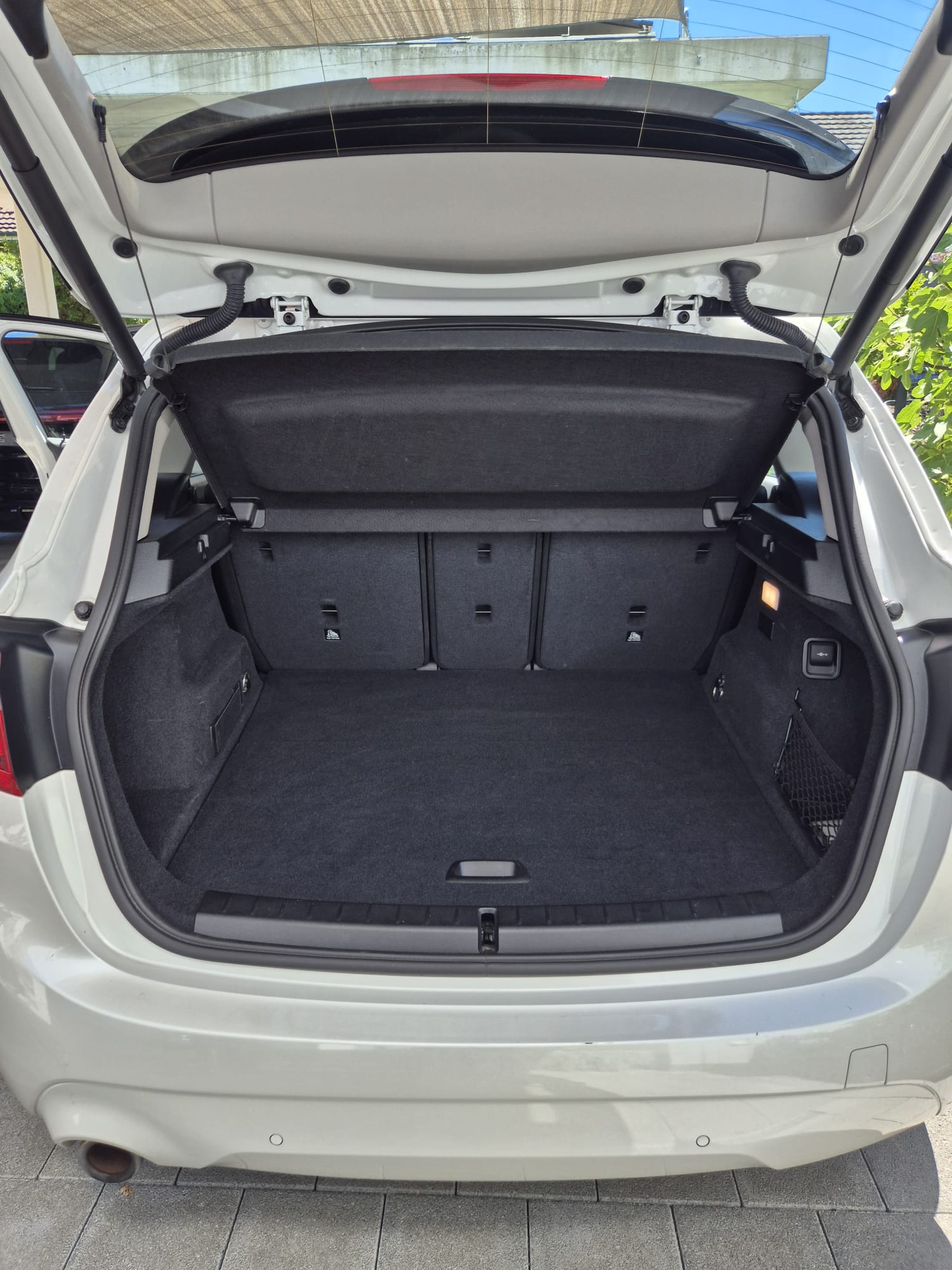 BMW 225-image-5
