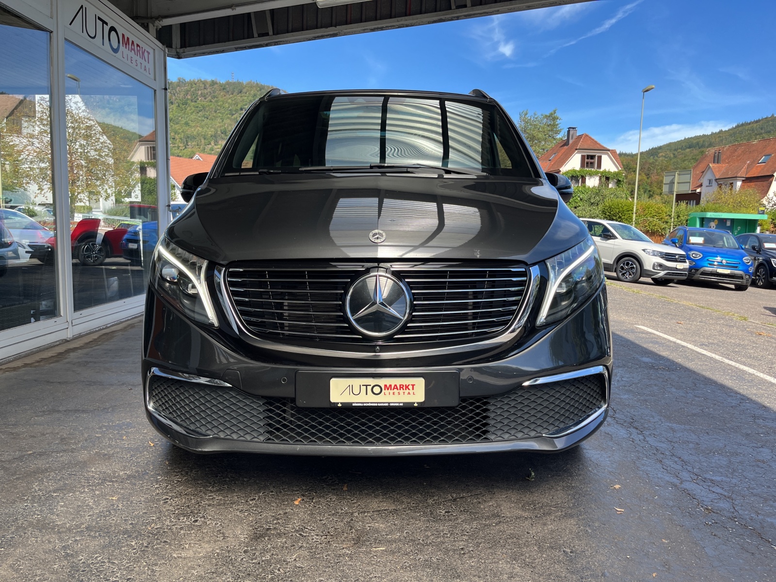 MERCEDES-BENZ EQV 300 Avantgarde lang-image-5