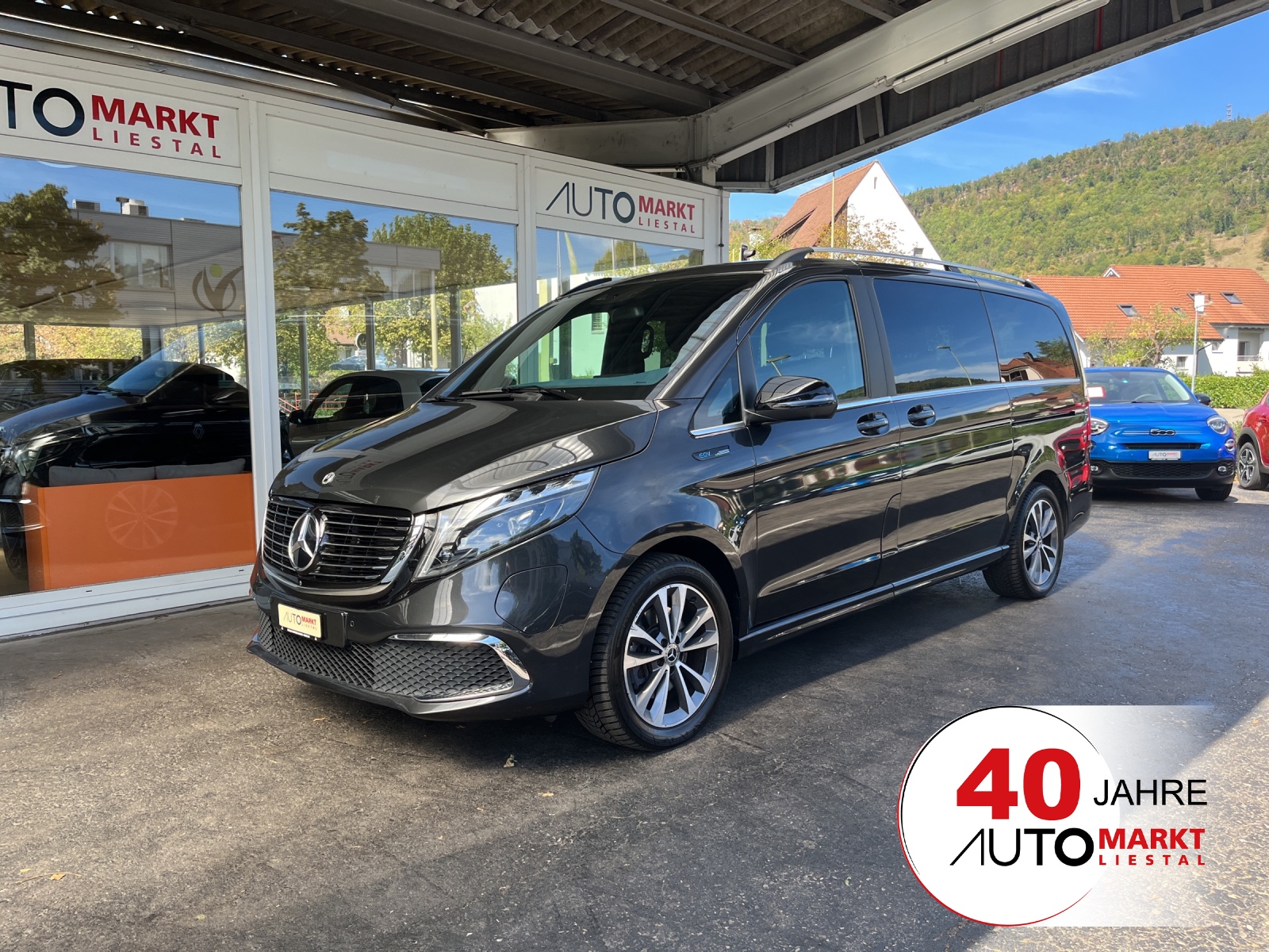 MERCEDES-BENZ EQV 300 Avantgarde lang-image-0