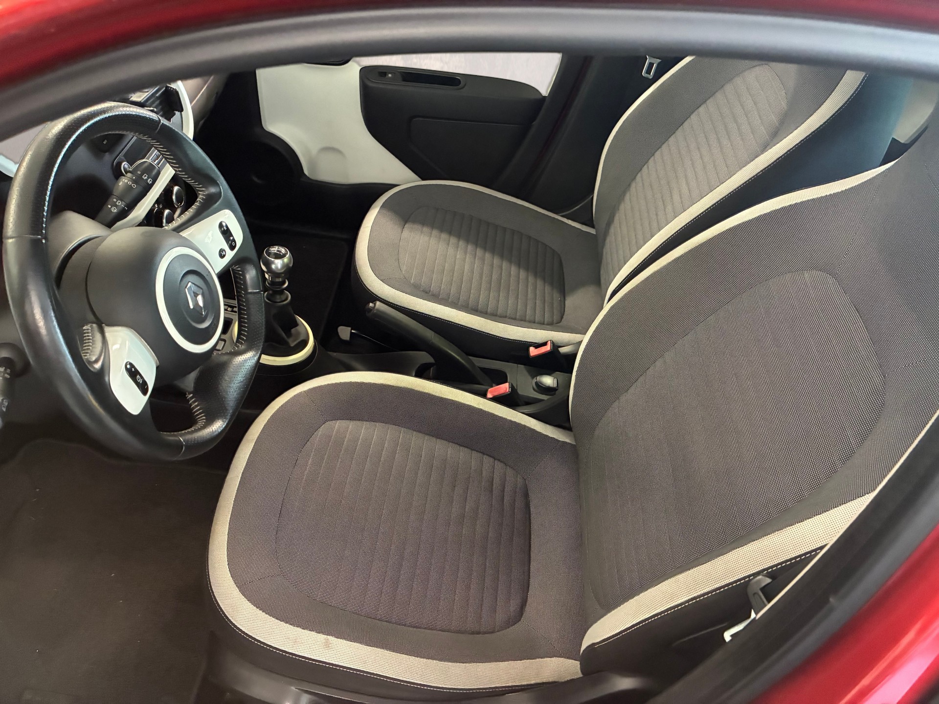 RENAULT Twingo 0.9 Intens-image-9