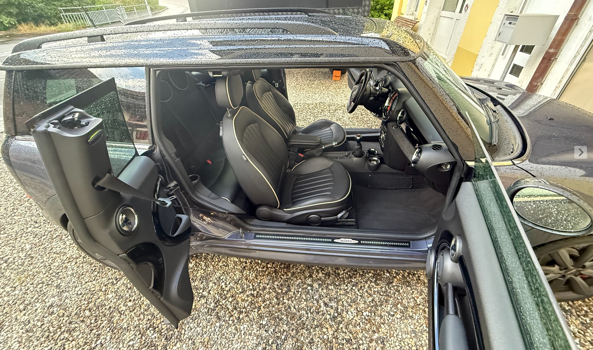 MINI 1.6i John Cooper Works-image-2