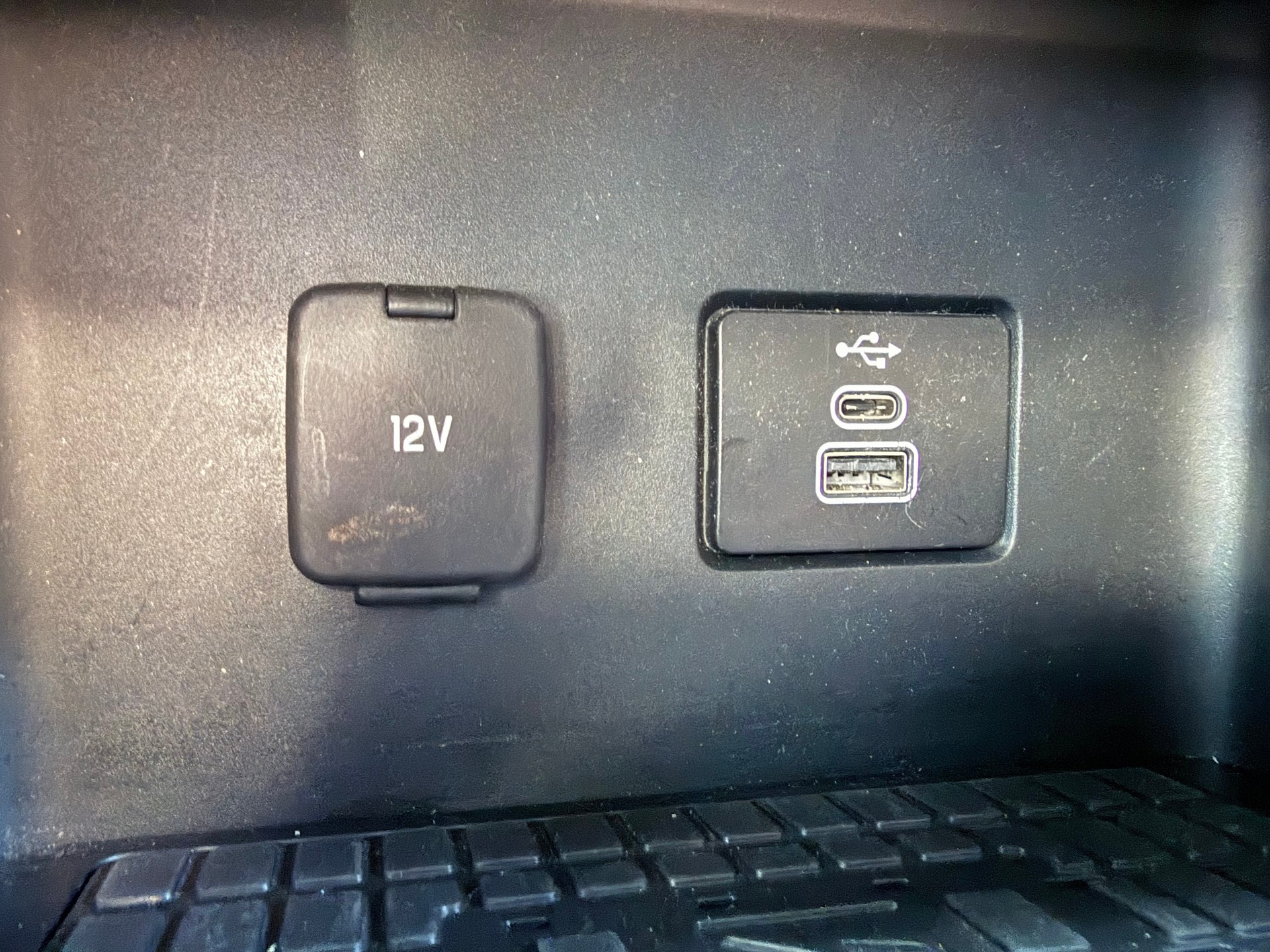 VW Amarok 3.0TDI Aventura Winter 1-image-34