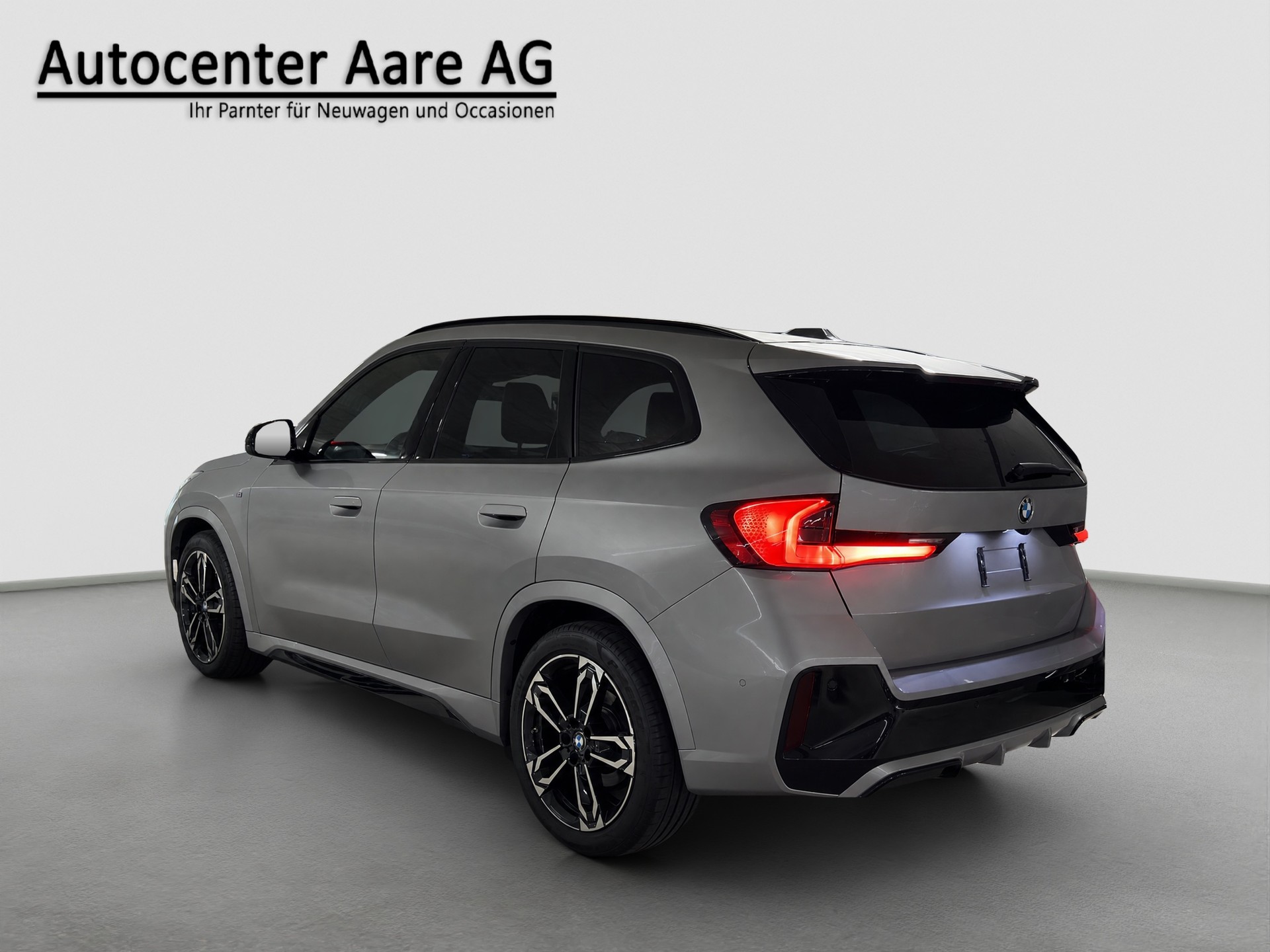 BMW X1 xDrive 20d 48V M Sport Pro | AHK | PANO | HARMAN-image-4