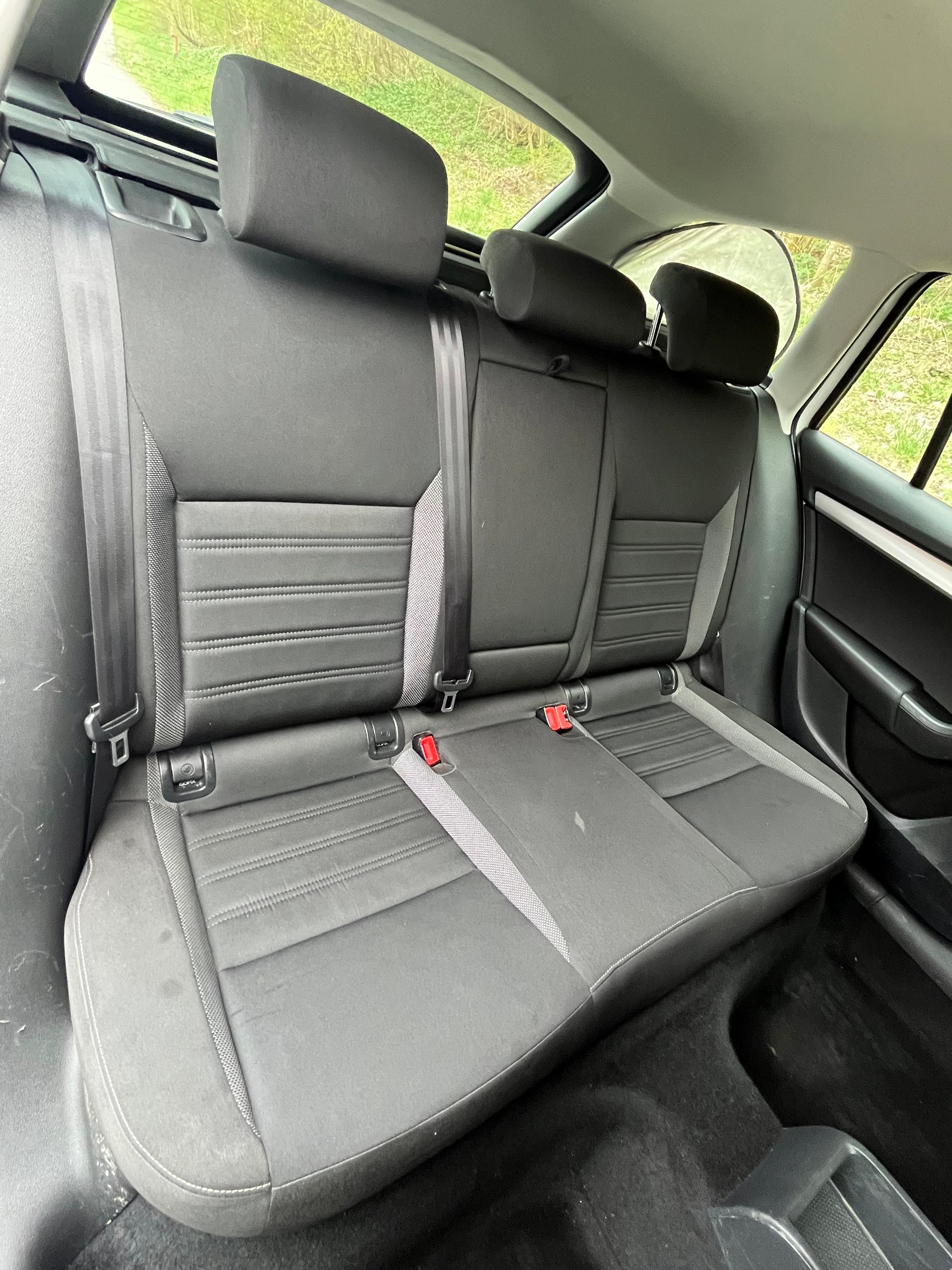 SKODA Octavia Combi 1.8 TSI Ambition 4x4 DSG-image-8