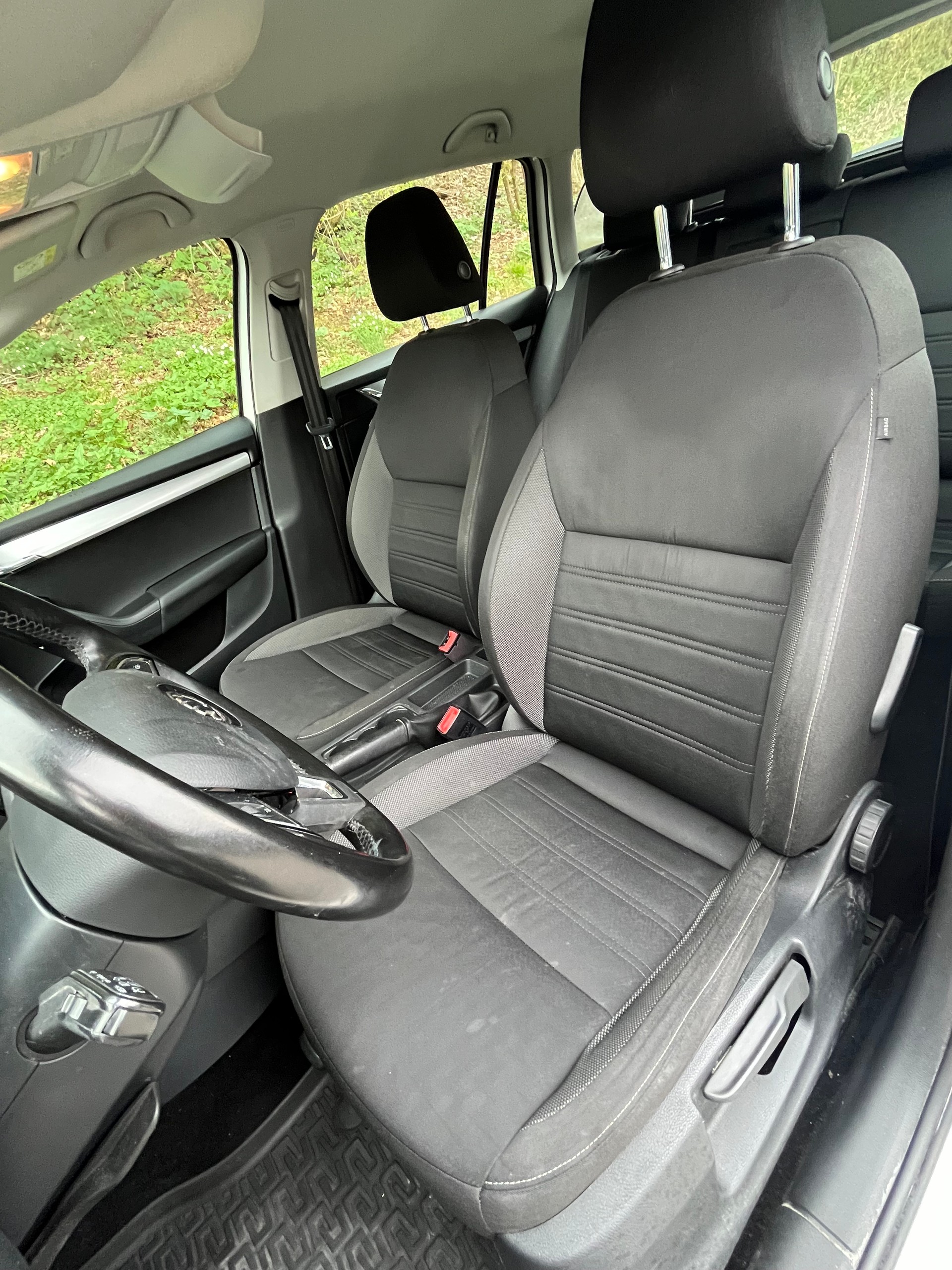 SKODA Octavia Combi 1.8 TSI Ambition 4x4 DSG-image-5