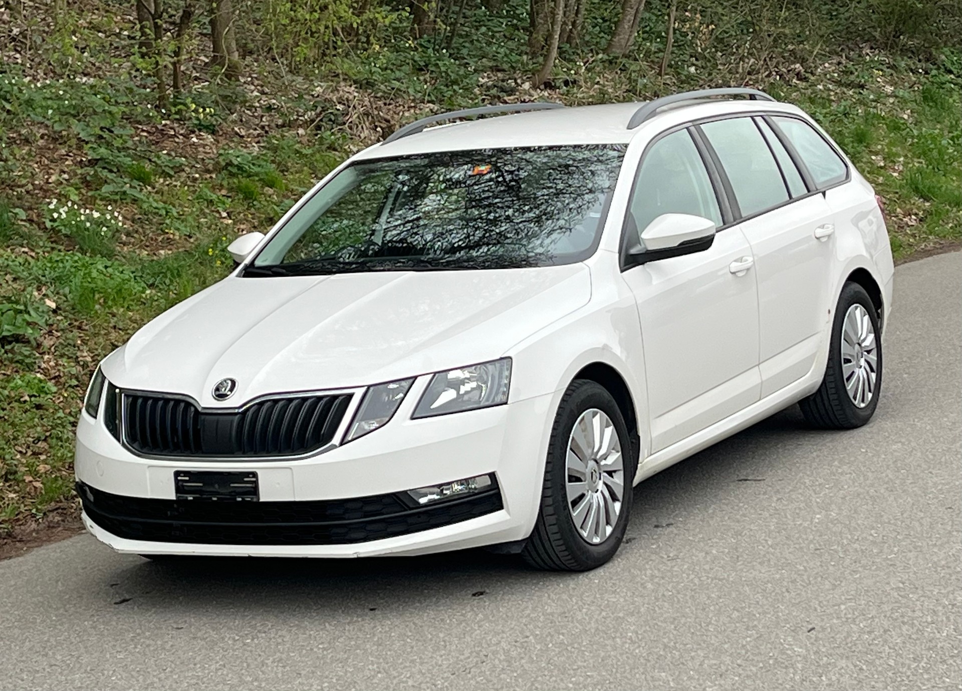SKODA Octavia Combi 1.8 TSI Ambition 4x4 DSG-image-0