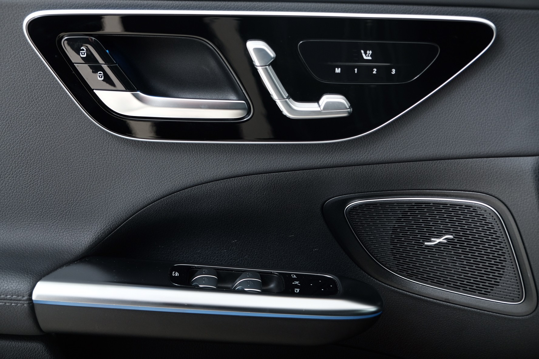 MERCEDES-BENZ C 220 d AMG Line 4matic S206-image-13