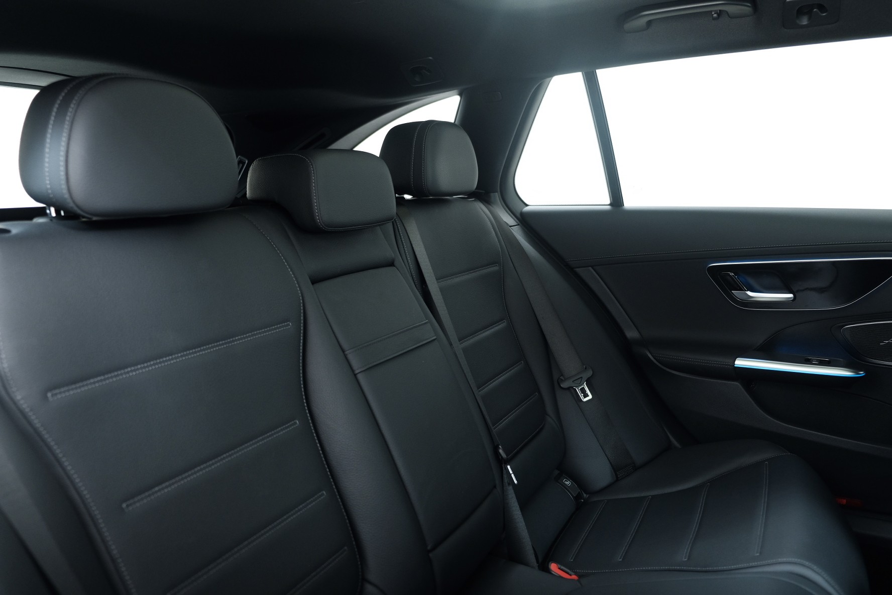 MERCEDES-BENZ C 220 d AMG Line 4matic S206-image-10