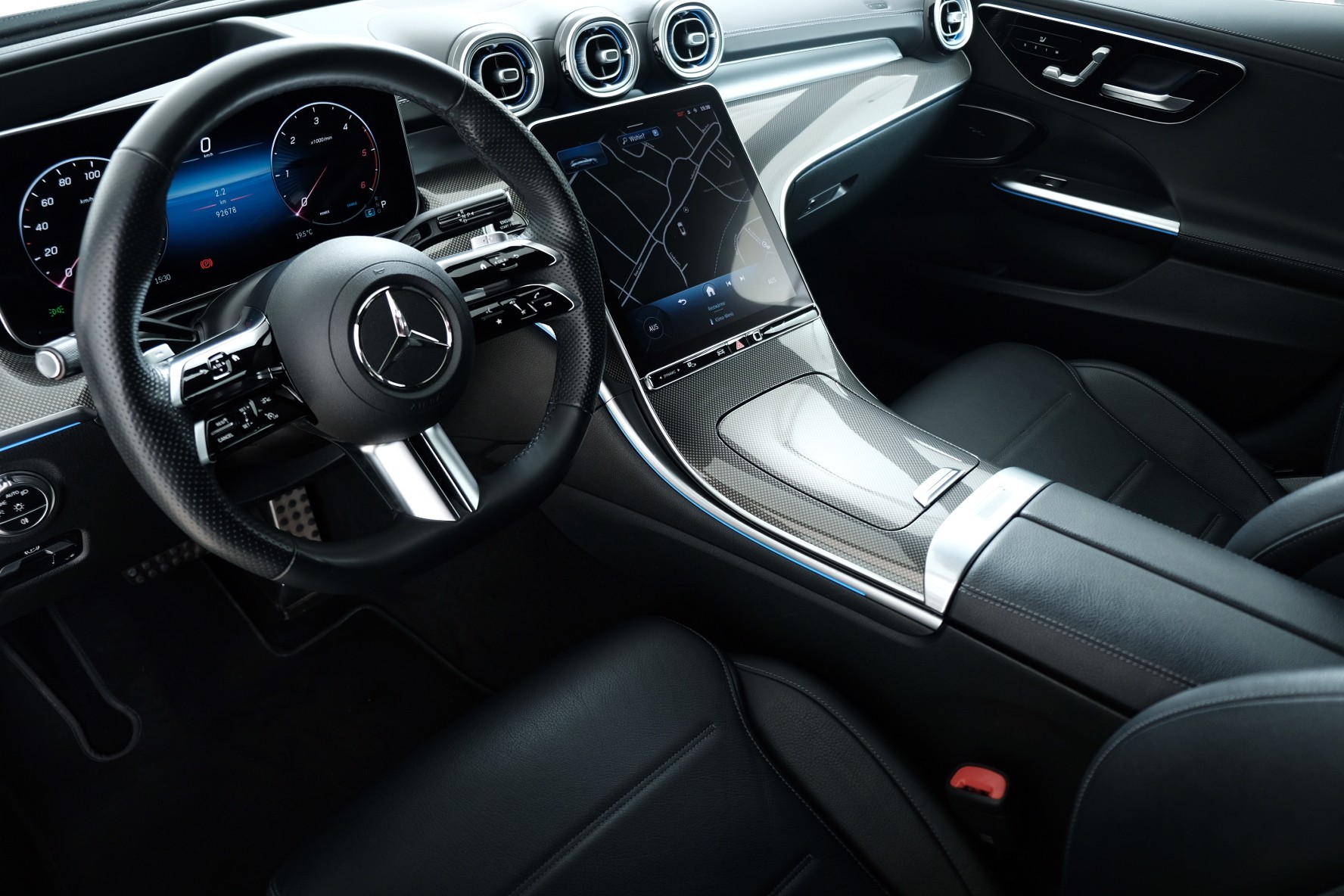 MERCEDES-BENZ C 220 d AMG Line 4matic S206-image-8