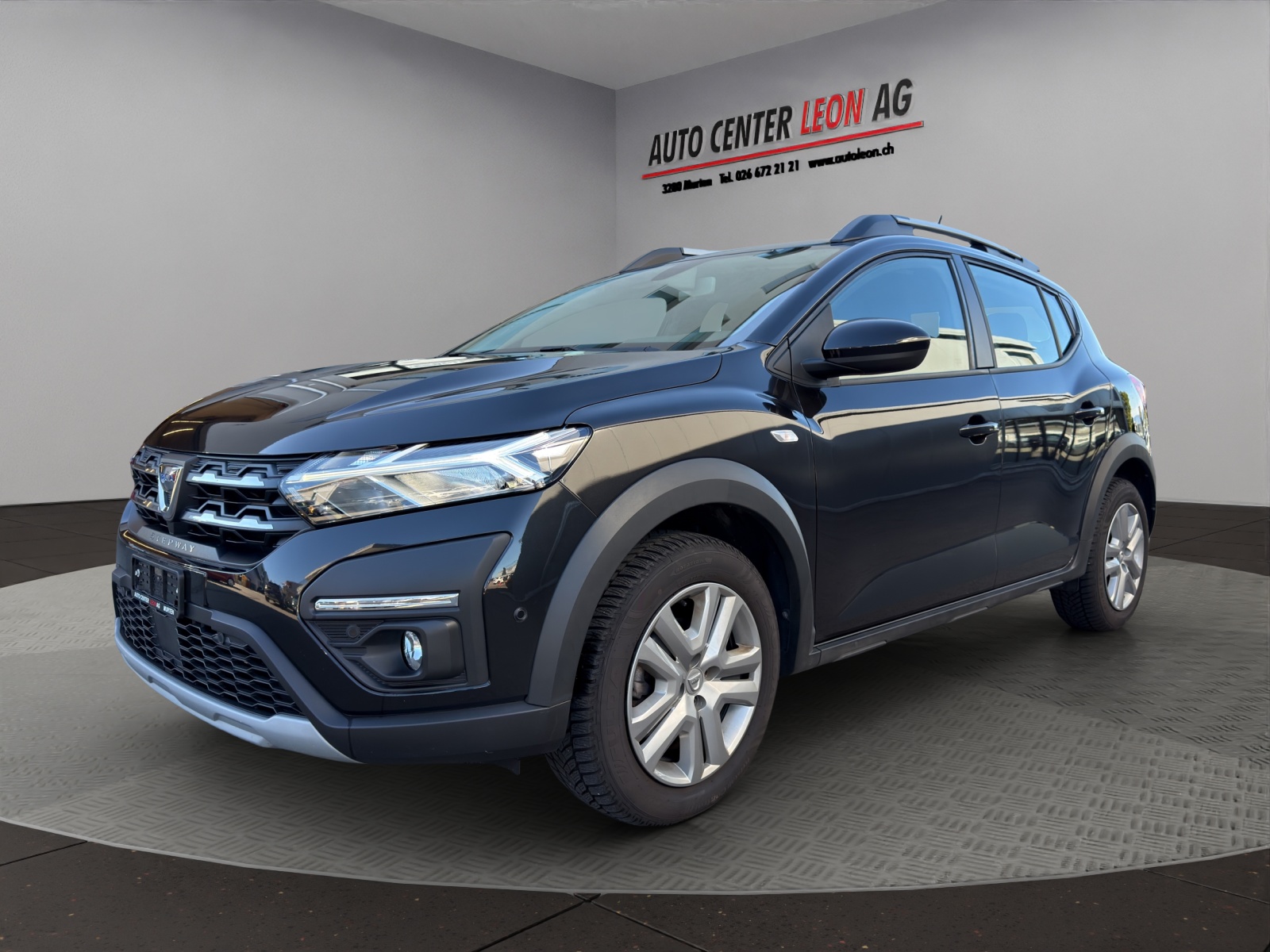 DACIA Sandero Stepway TCe 90 Comfort-image-1