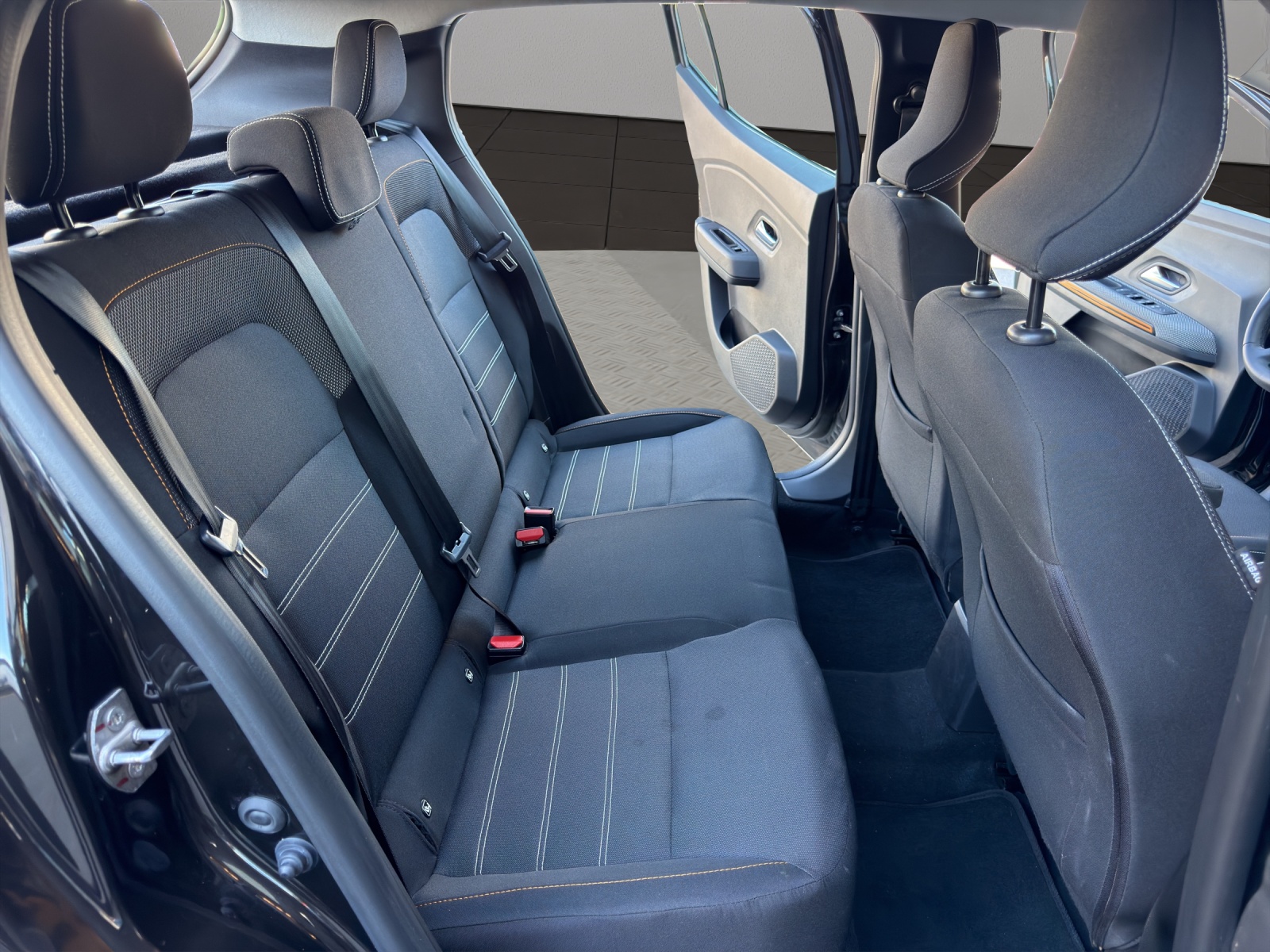 DACIA Sandero Stepway TCe 90 Comfort-image-17