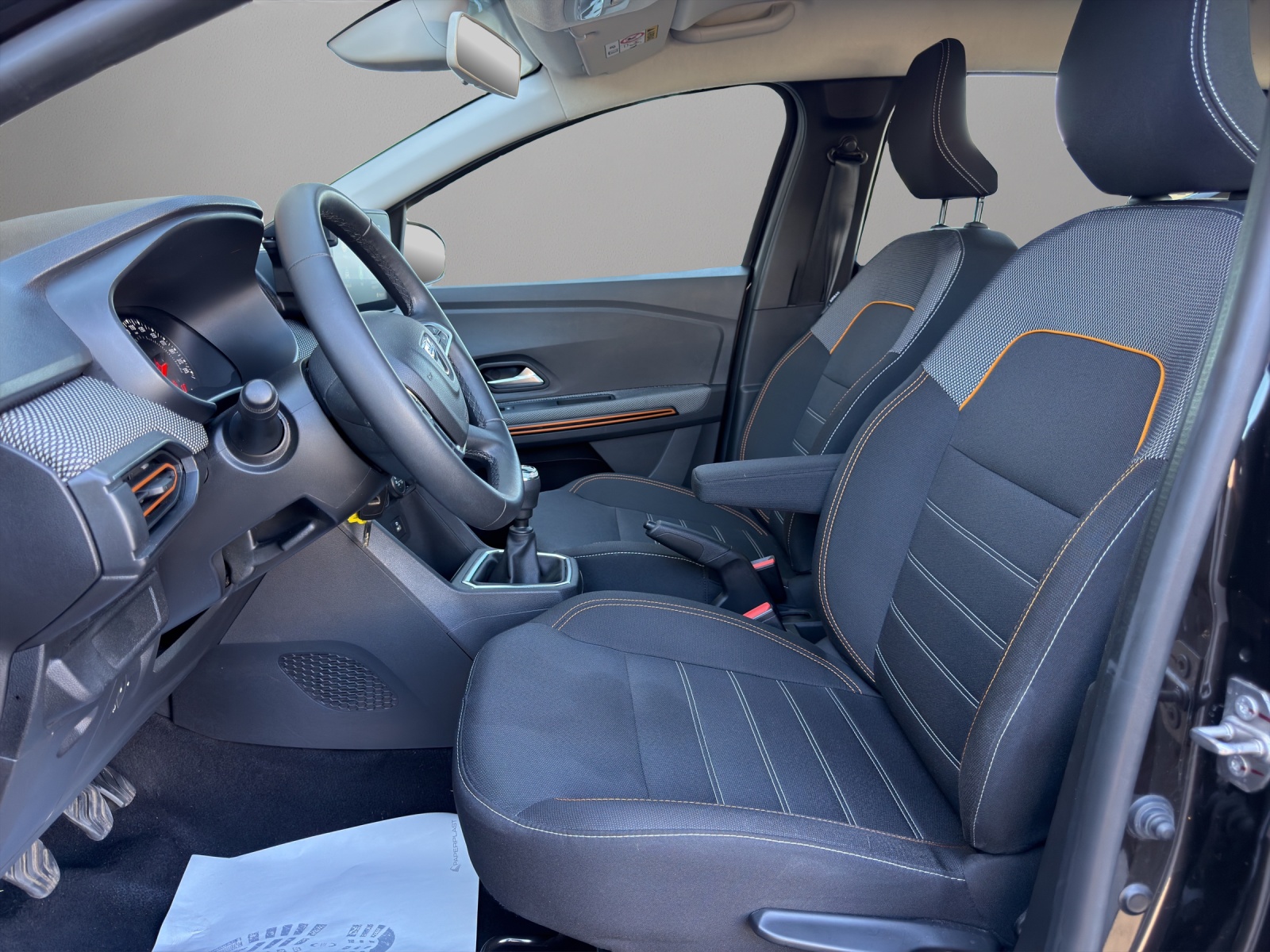 DACIA Sandero Stepway TCe 90 Comfort-image-8