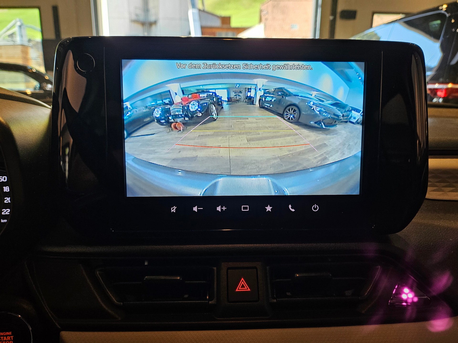 SUZUKI Swift 1.2 Compact Top Hybrid 4x4 🔥Rückfahrkamera🔥-image-25