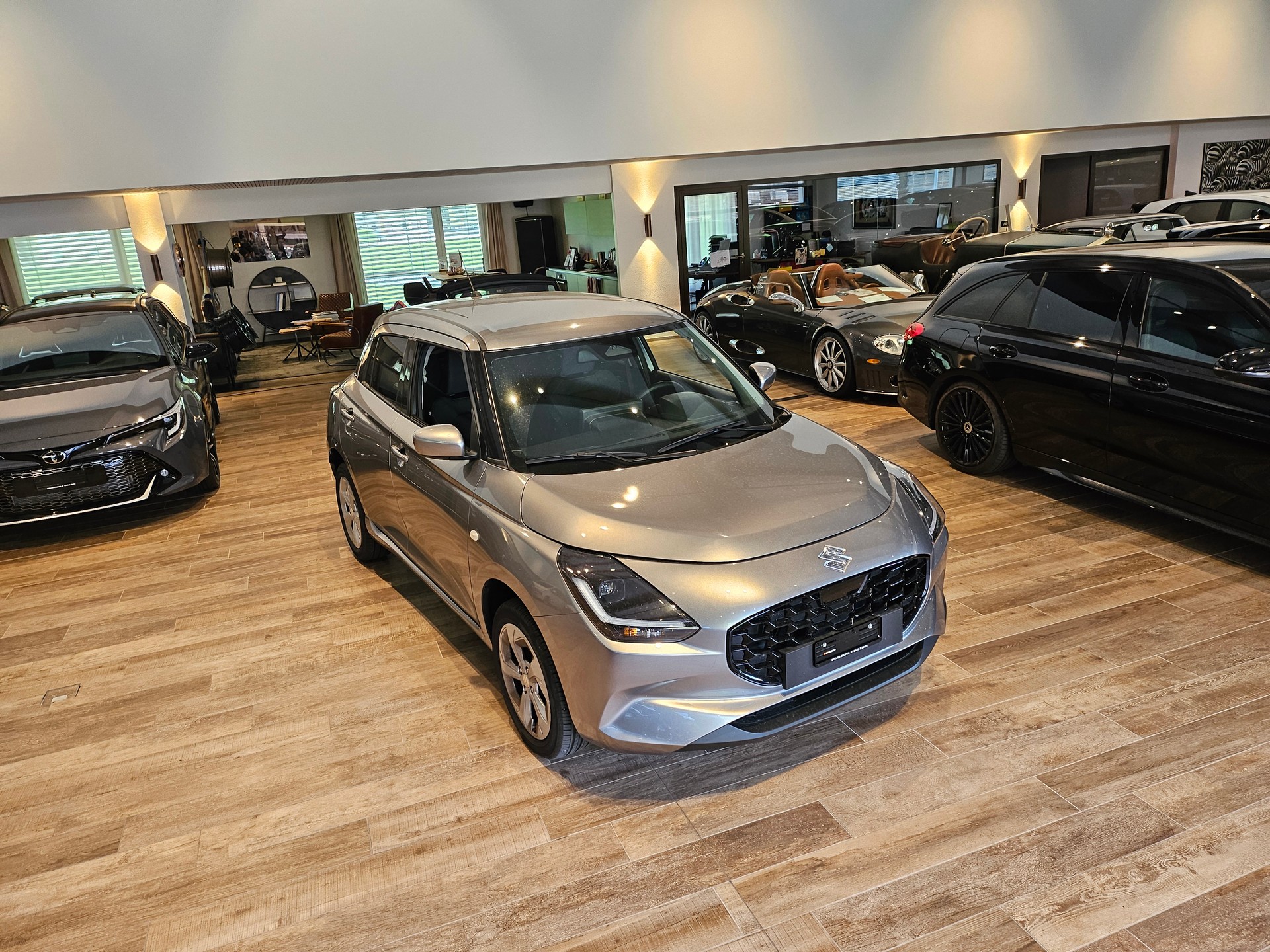 SUZUKI Swift 1.2 Compact Top Hybrid 4x4 🔥Rückfahrkamera🔥-image-5