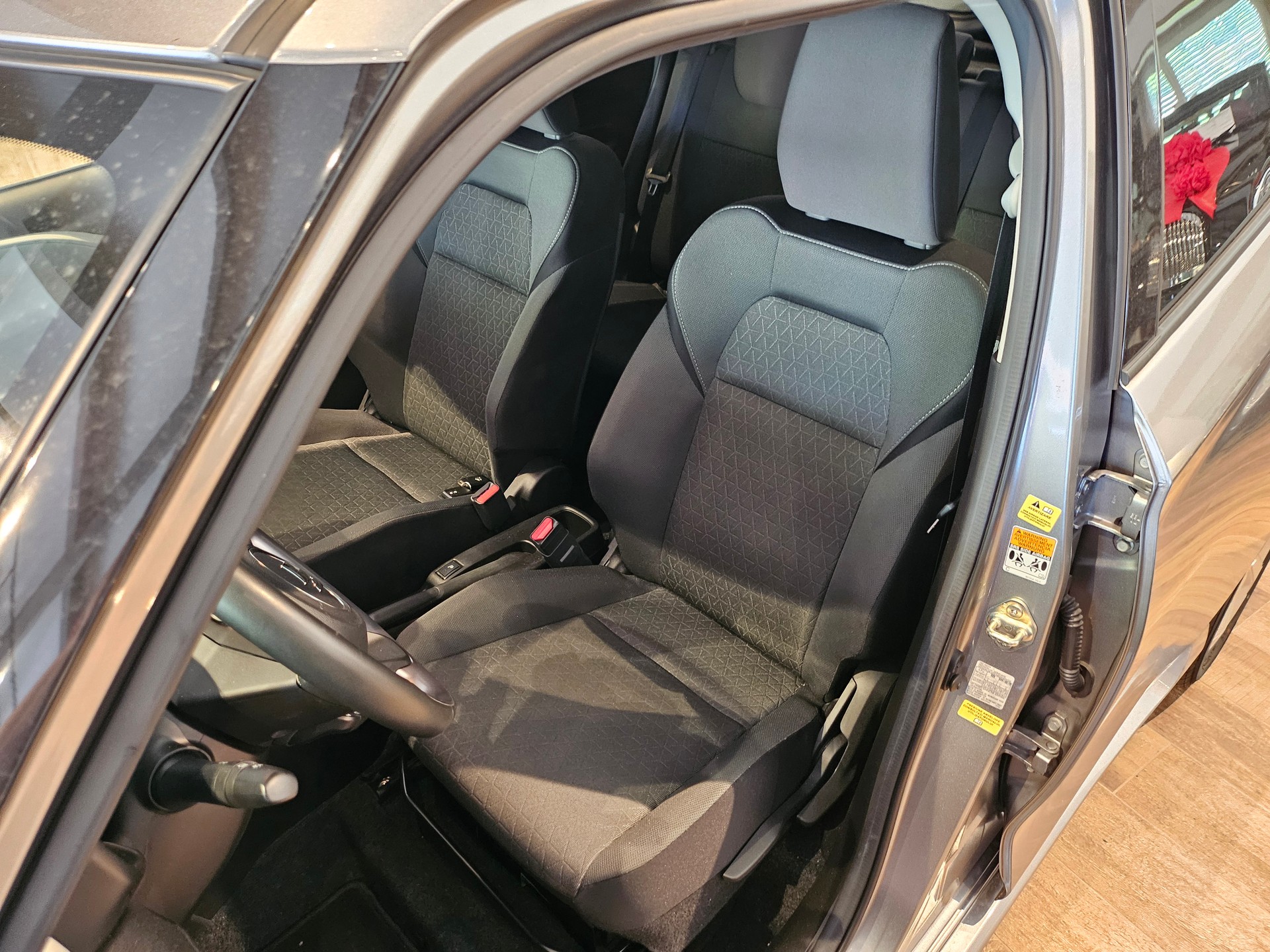 SUZUKI Swift 1.2 Compact Top Hybrid 4x4 🔥Rückfahrkamera🔥-image-24