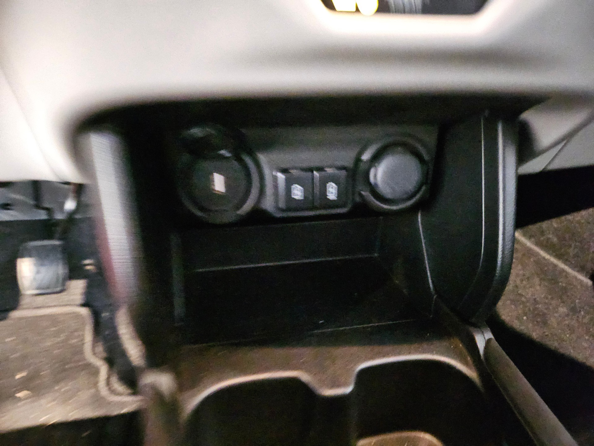 SUZUKI Swift 1.2 Compact Top Hybrid 4x4 🔥Rückfahrkamera🔥-image-26