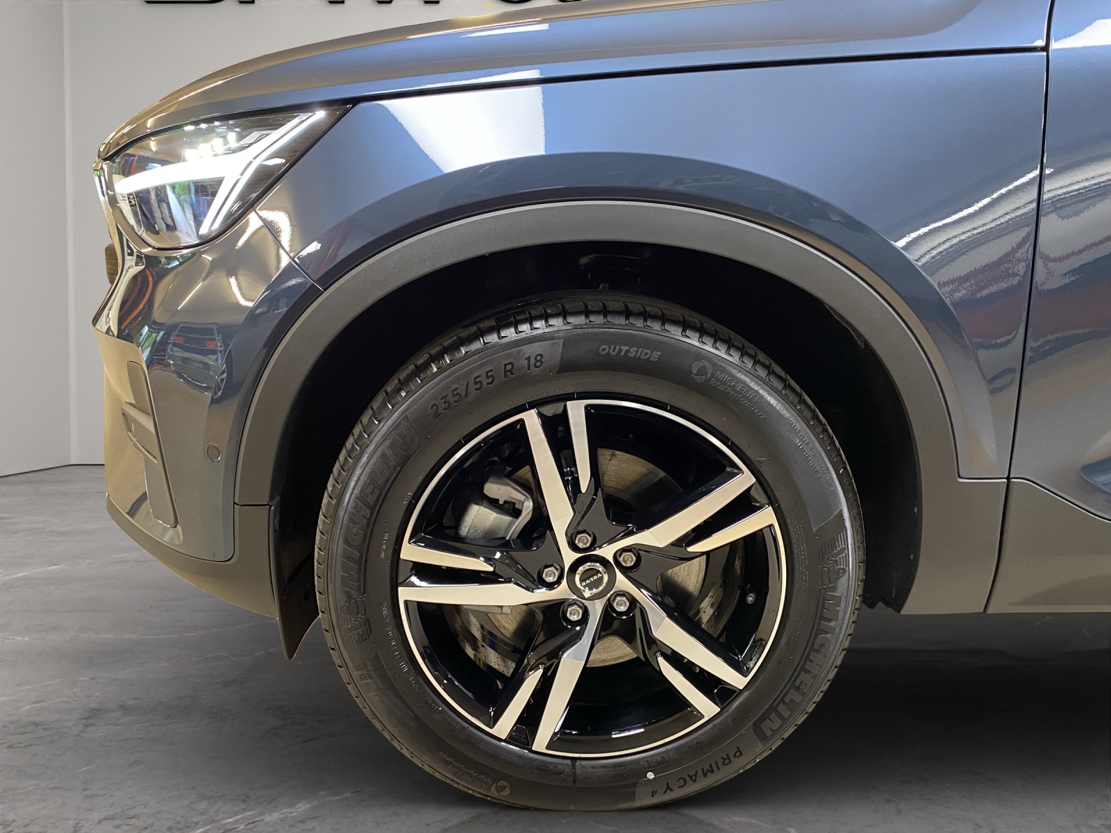 VOLVO XC40 B3 Benzin Mild Hybrid Core DCT-image-6