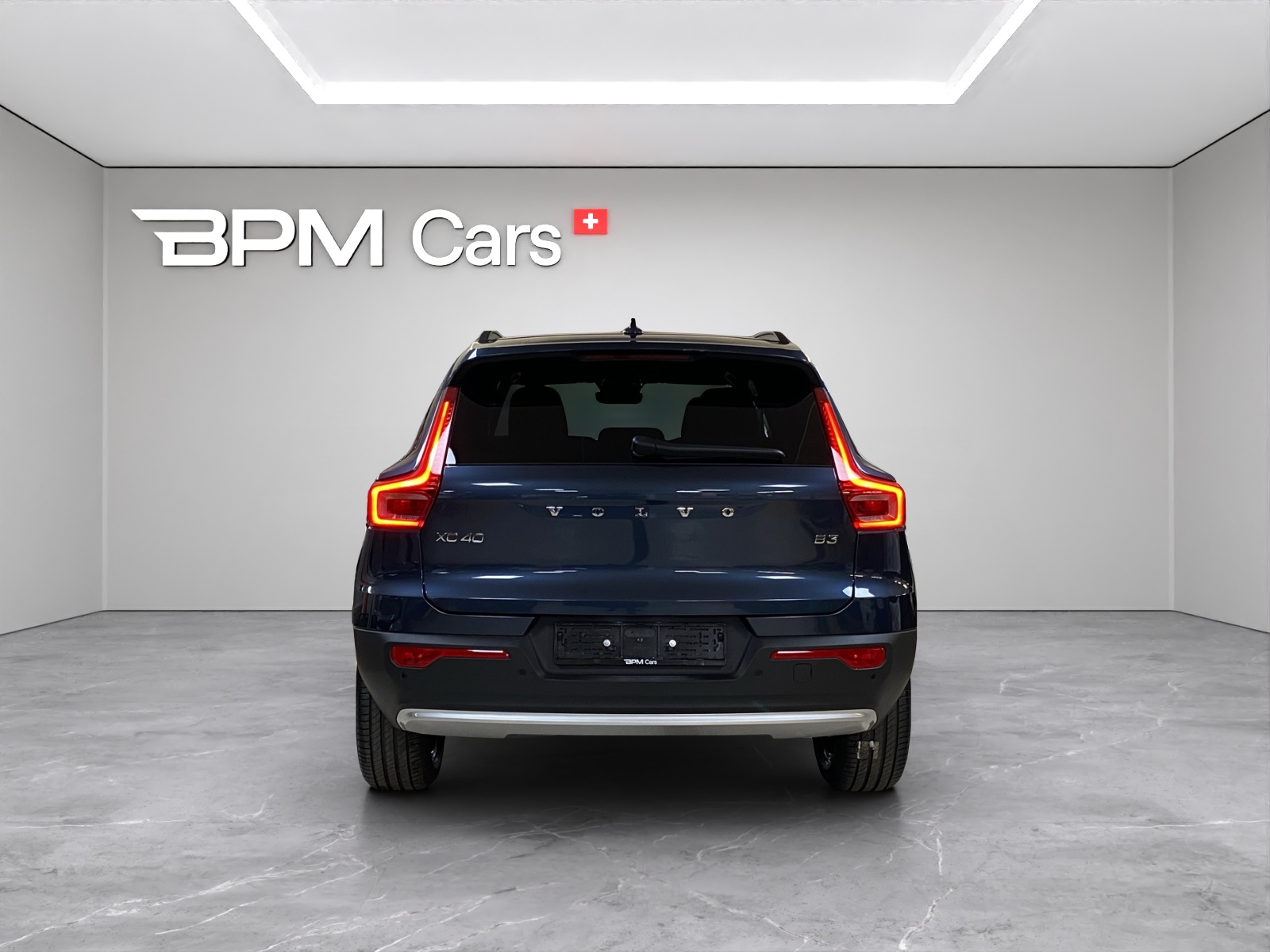 VOLVO XC40 B3 Benzin Mild Hybrid Core DCT-image-3