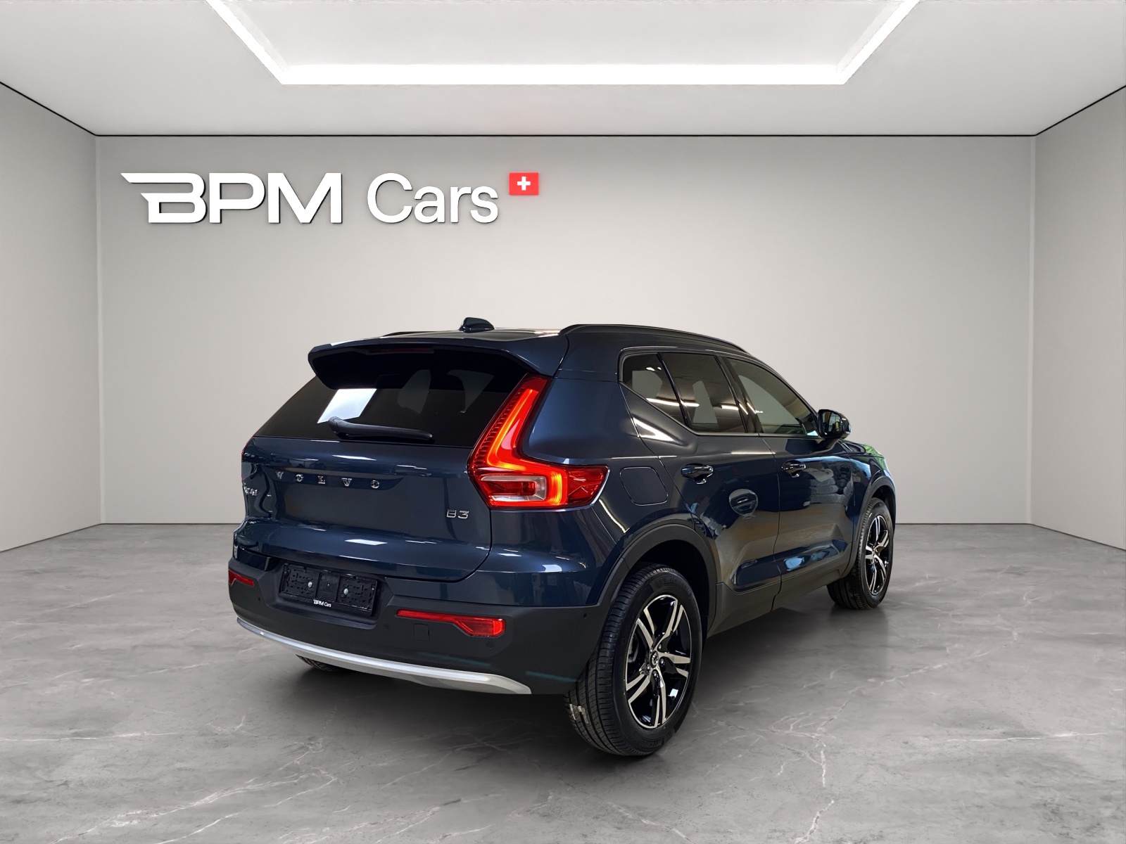 VOLVO XC40 B3 Benzin Mild Hybrid Core DCT-image-1
