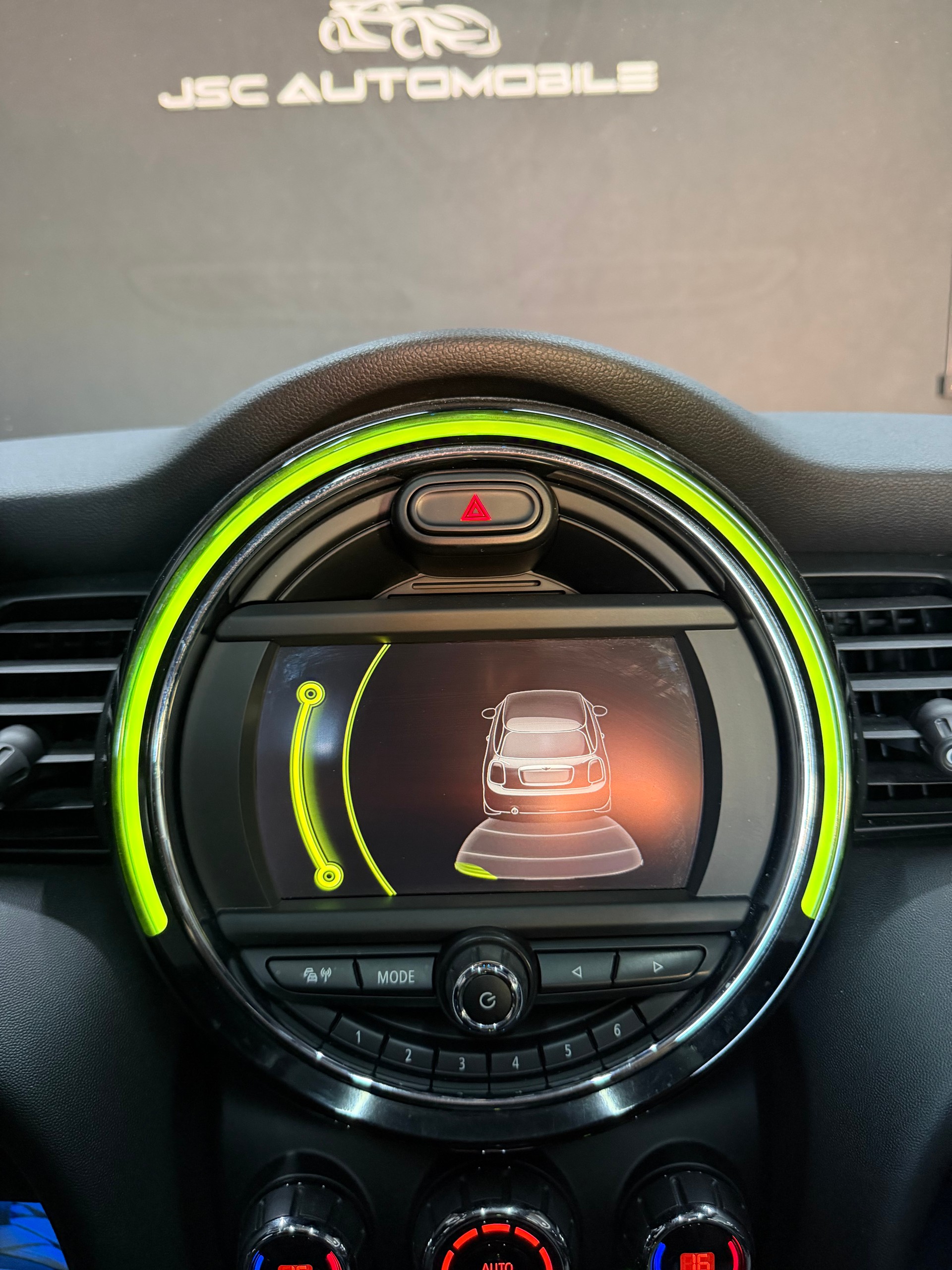 MINI Cooper Steptronic-image-13
