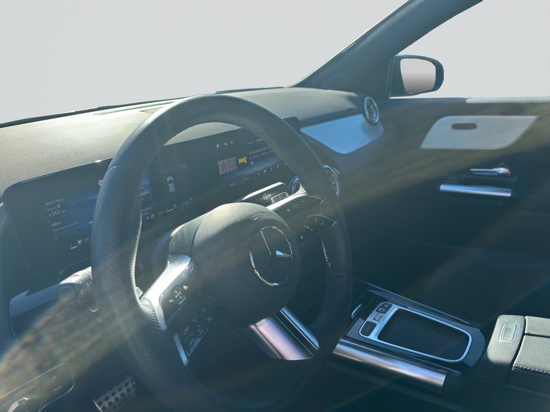 MERCEDES-BENZ GLA 200 d 8G-DCT AMG Line Night-image-6
