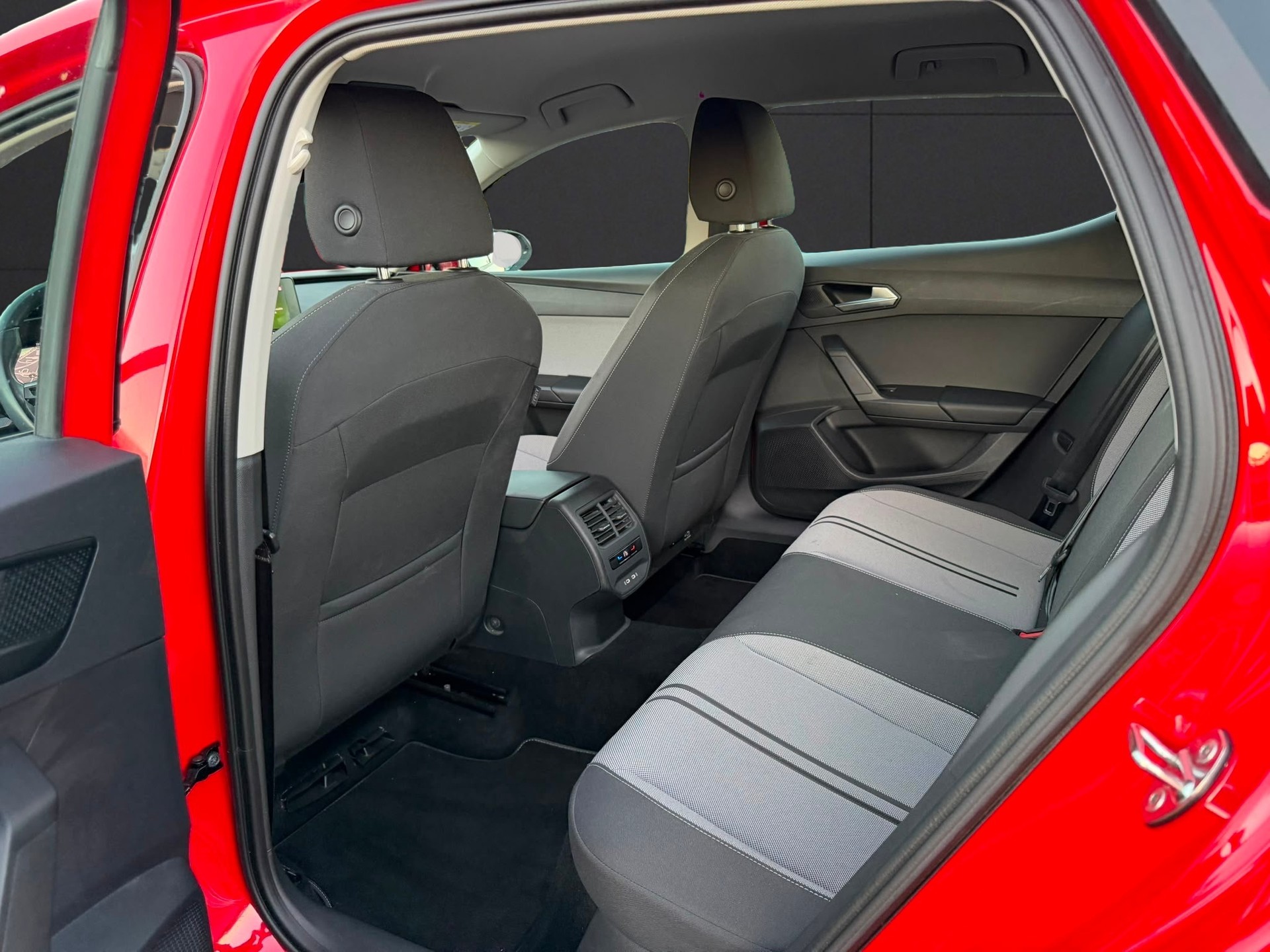 SEAT Leon 2.0 TDI EVO DSG Style garantie 2 ans-image-17