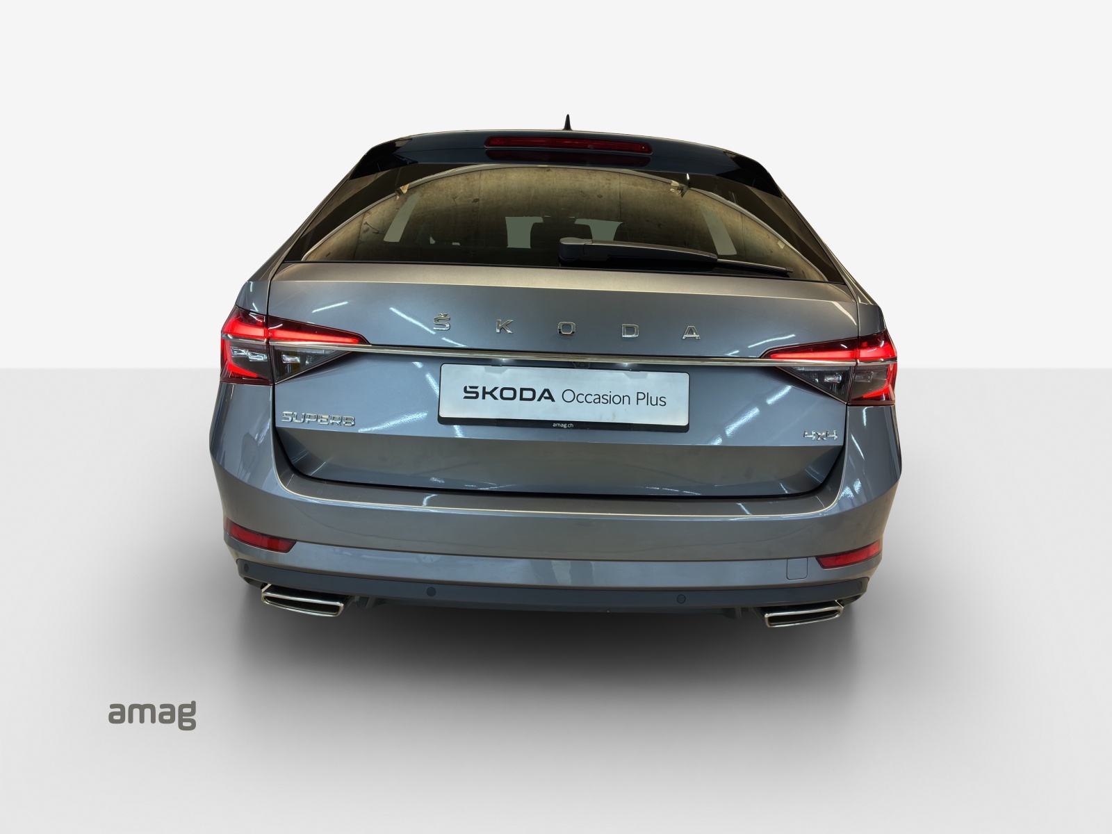 SKODA Superb Combi 2.0 TSI L&K 4x4 DSG-image-3