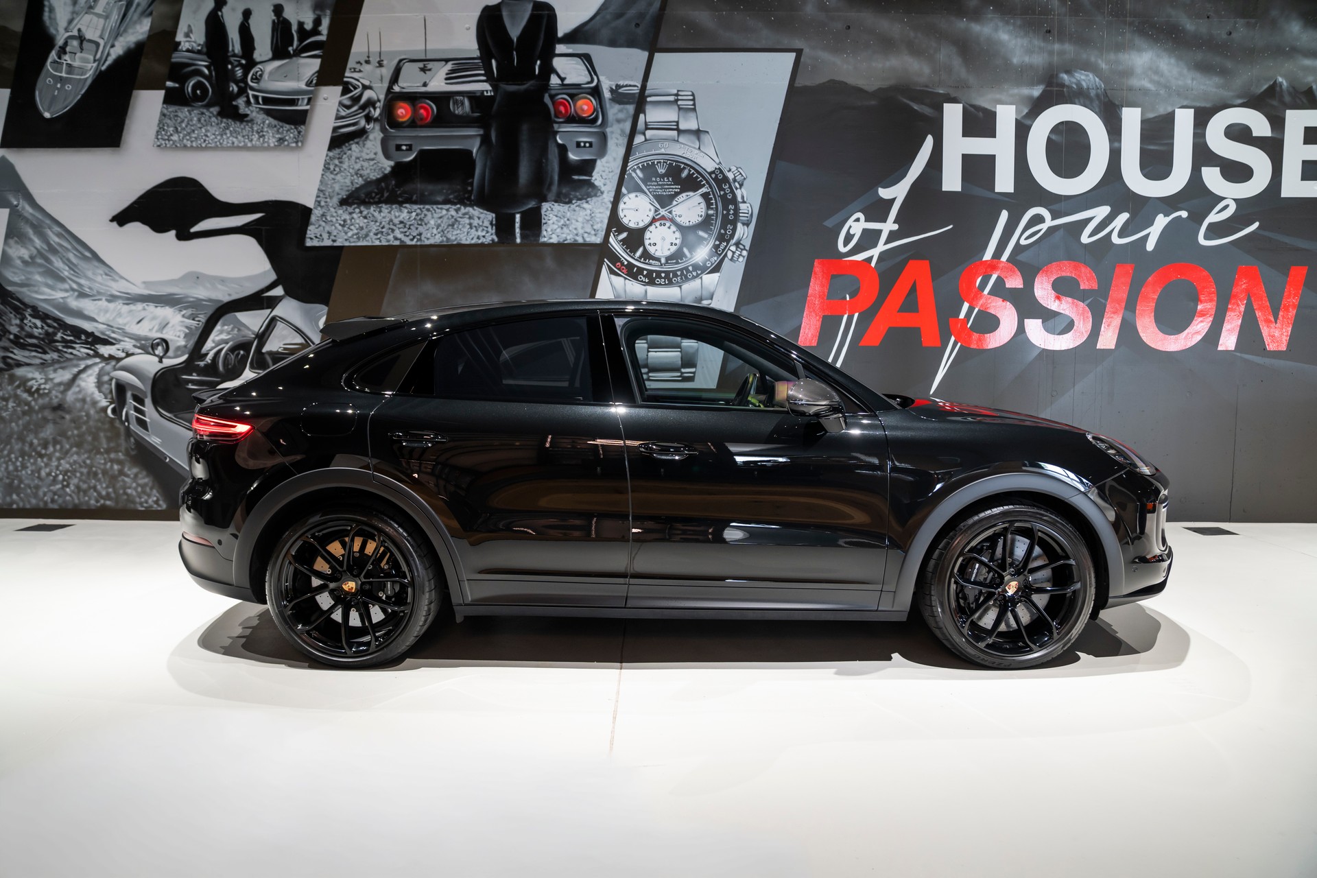 PORSCHE Cayenne Turbo GT-image-2