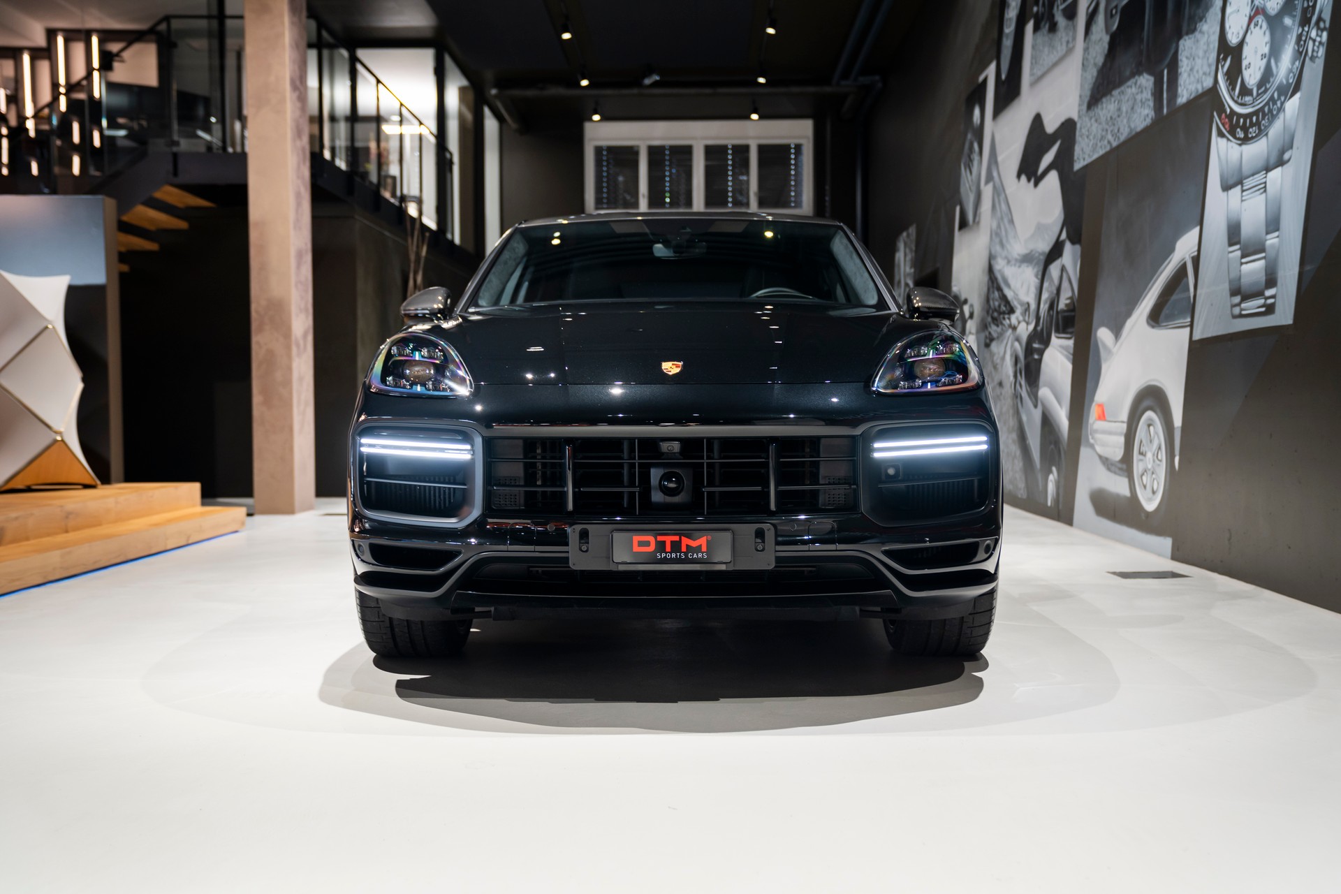 PORSCHE Cayenne Turbo GT-image-1
