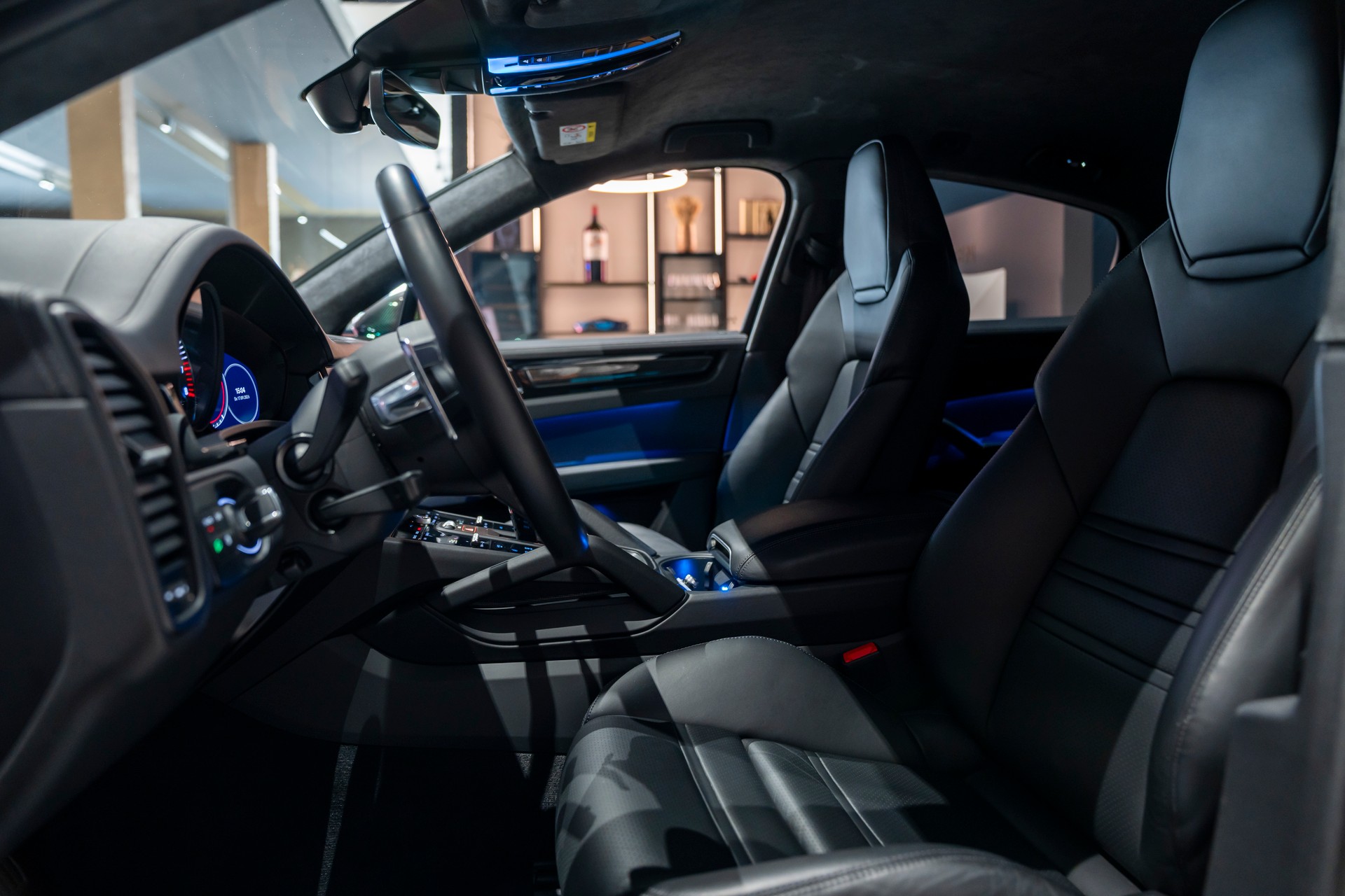 PORSCHE Cayenne Turbo GT-image-10