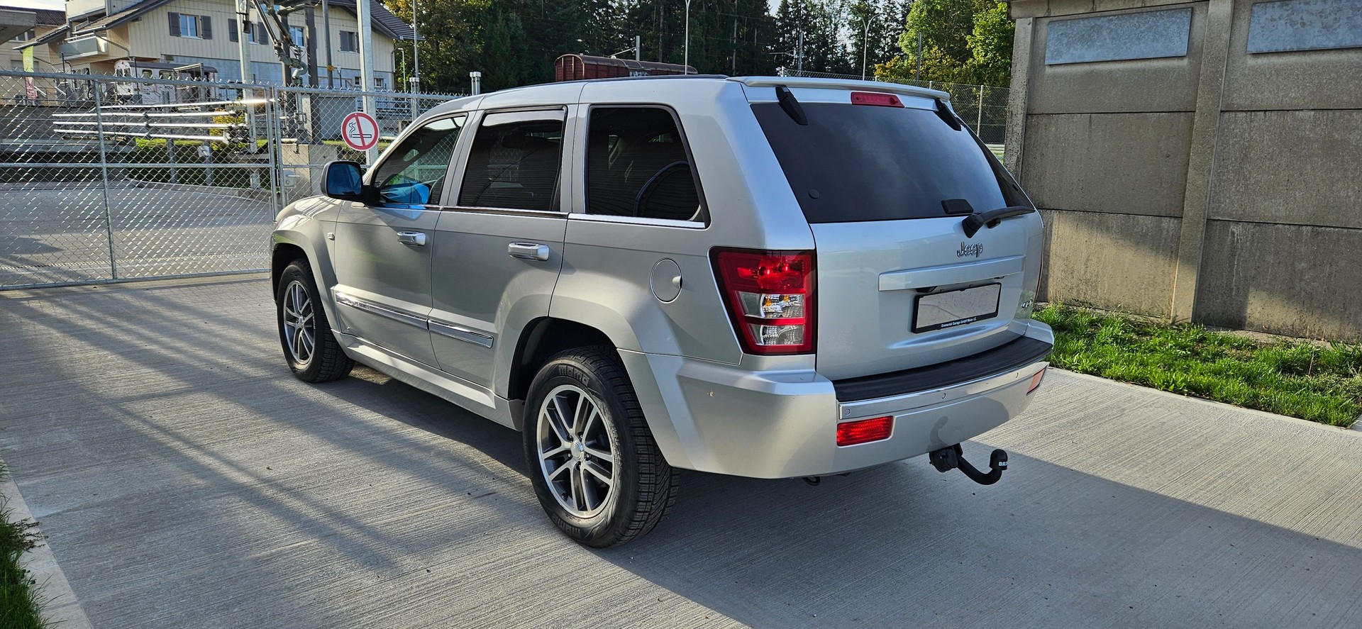 JEEP Grand Cherokee 3.0 CRD Overland-image-2