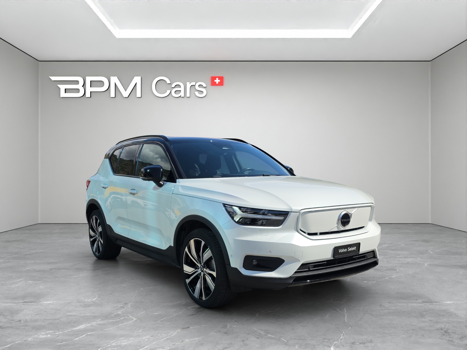 VOLVO XC40 P8 Twin Pro AWD-image-3