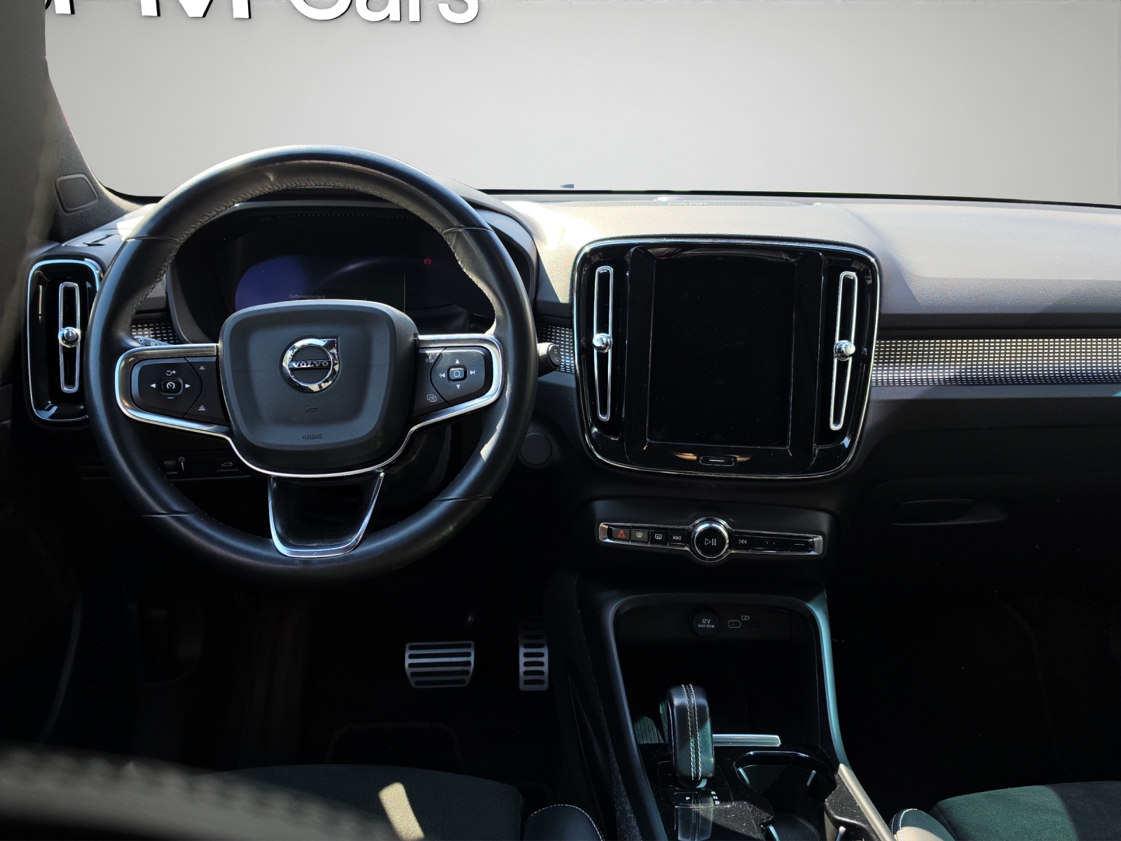 VOLVO XC40 P8 Twin Pro AWD-image-11