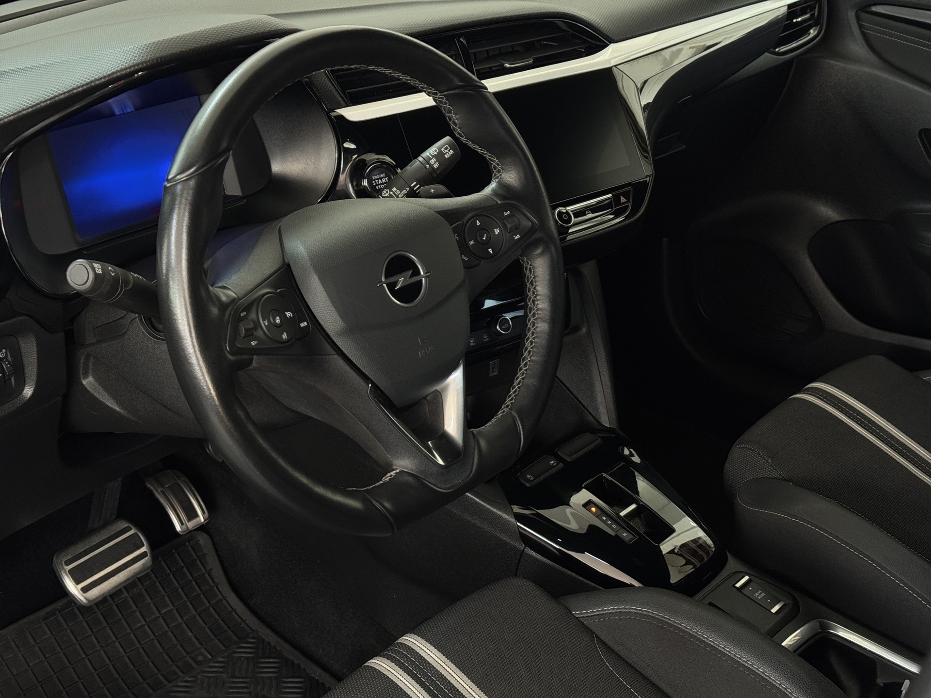 OPEL Corsa 1.2 T GS 130PS "Navi-Totwinkel-360°.Kamera"-image-11