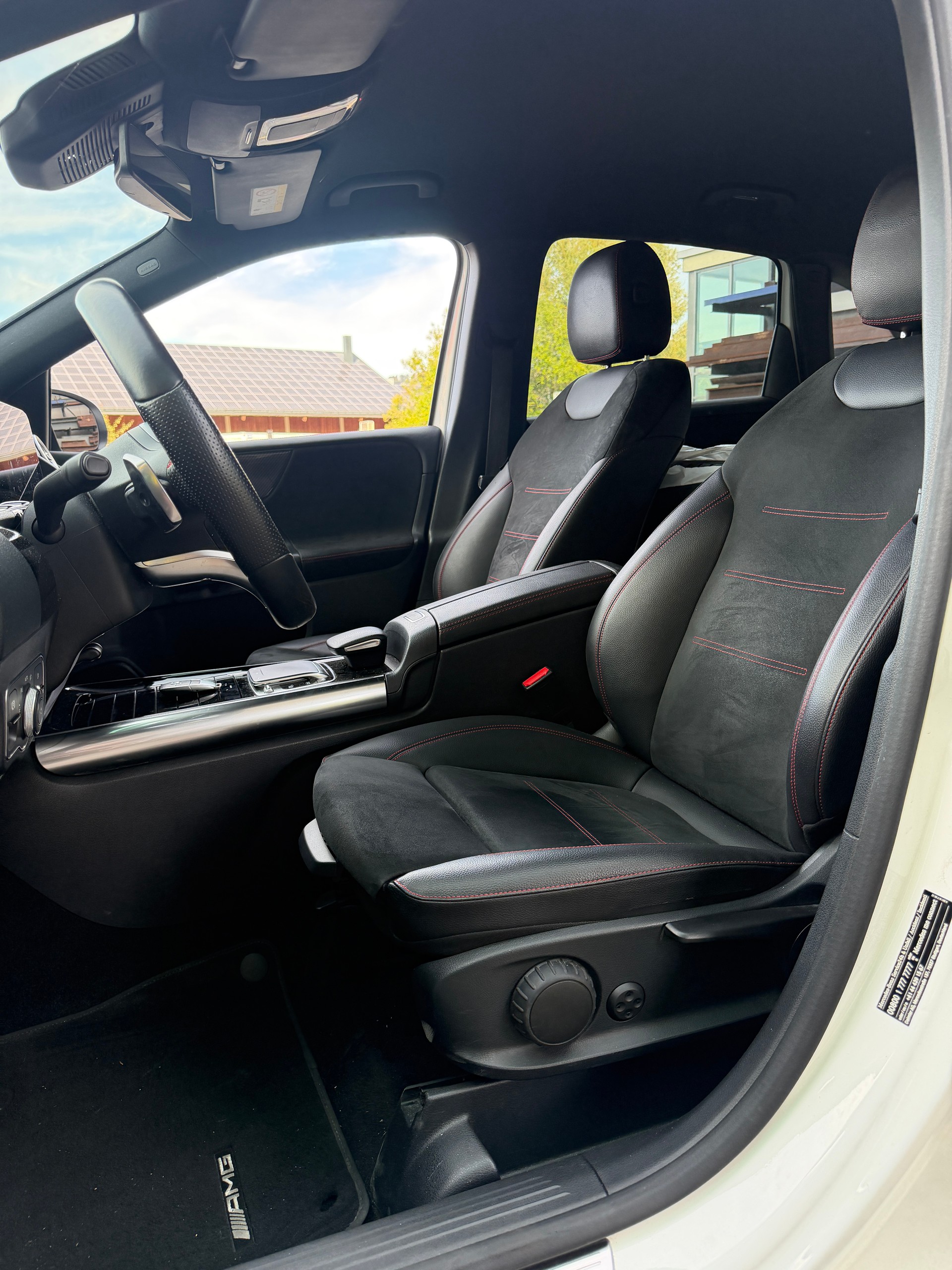 MERCEDES-BENZ B 220 d AMG Line 8G-DCT-image-8