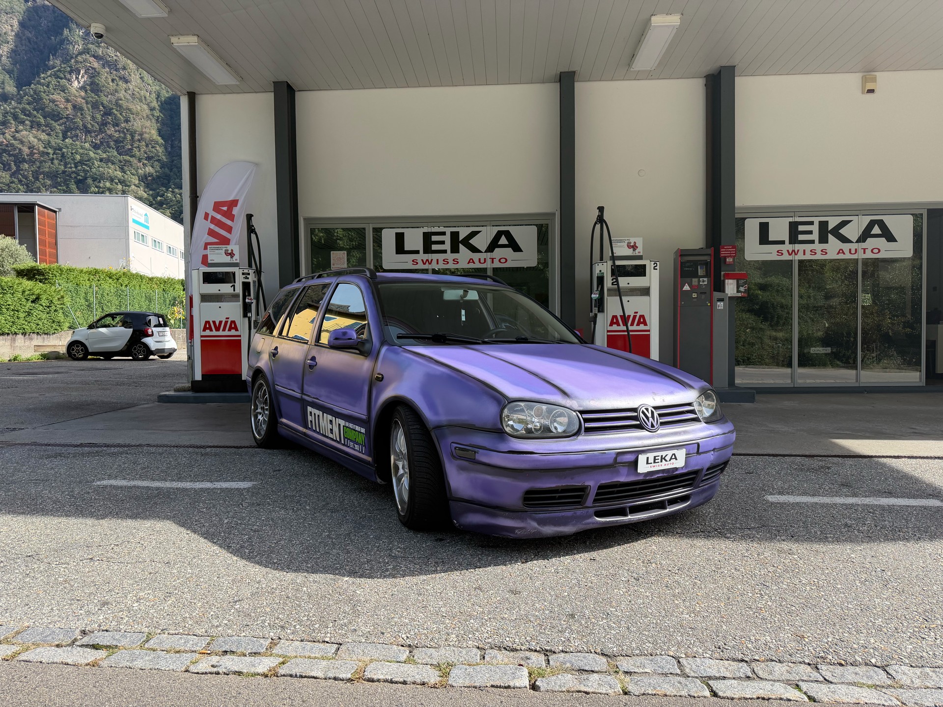 VW Golf Variant 1.9 TDI PD 4Motion-image-1