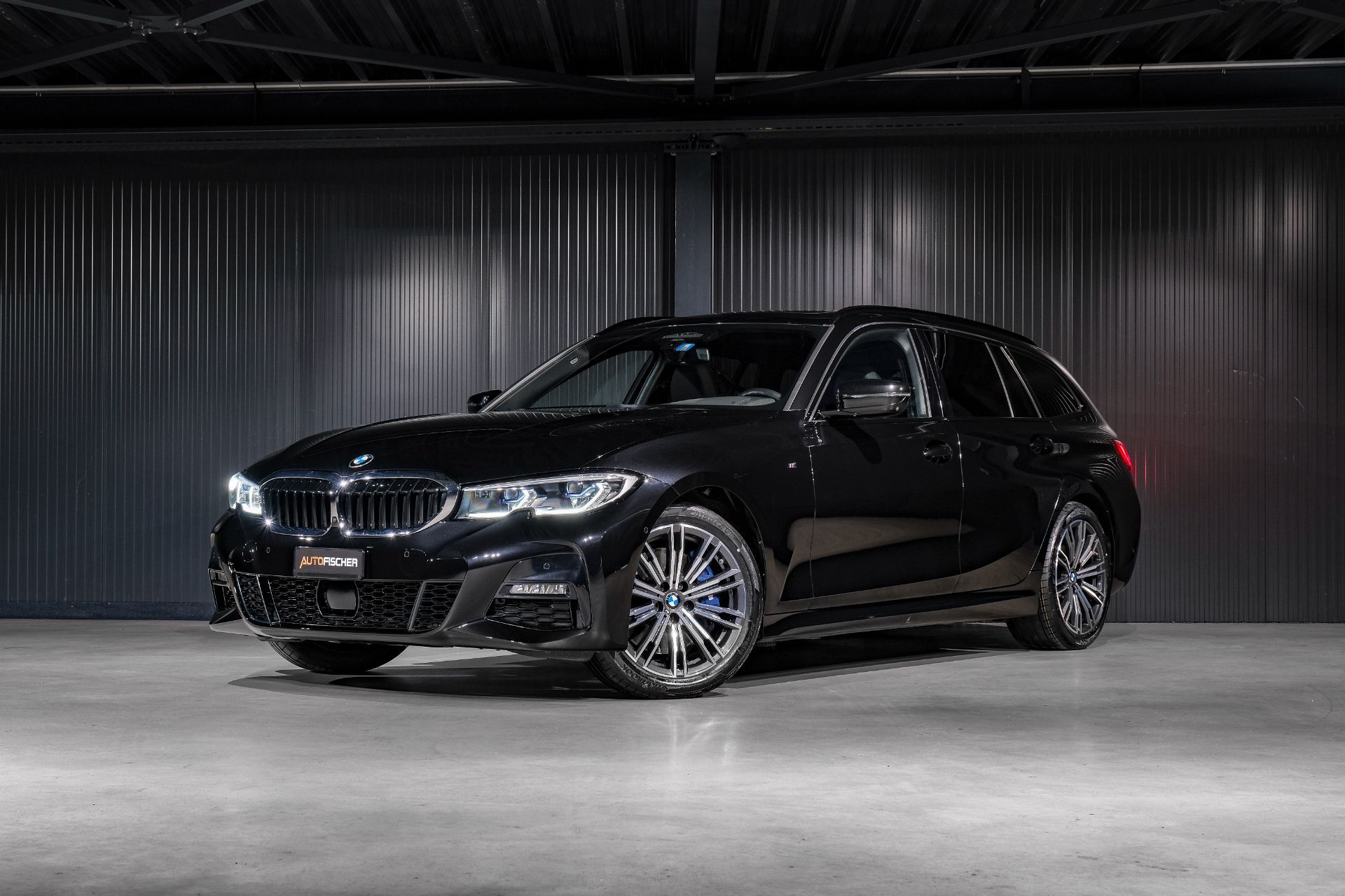 BMW 330 d xDrive Touring M Sport-image-0