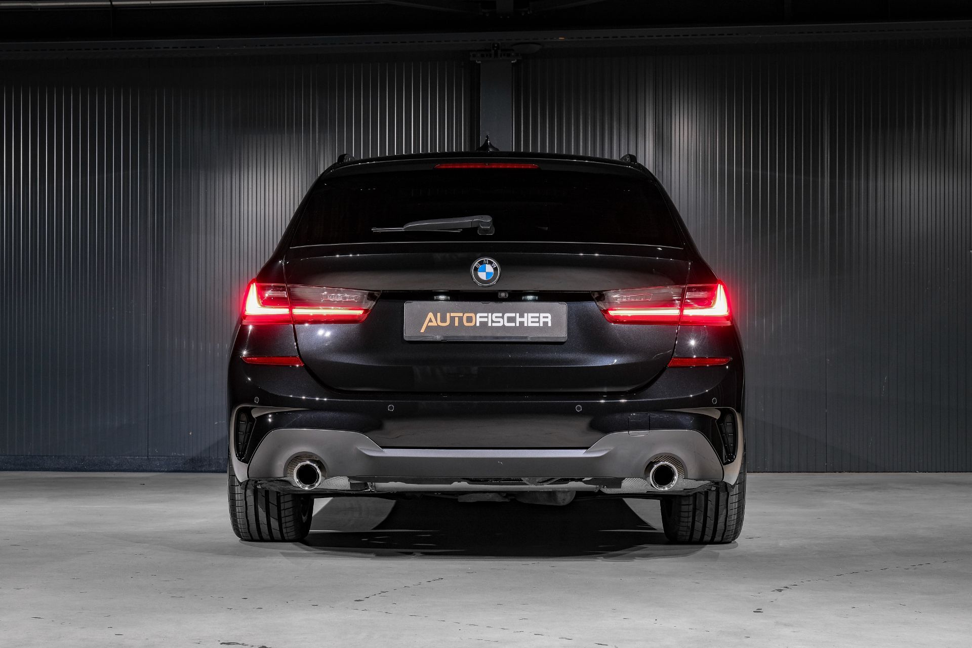 BMW 330 d xDrive Touring M Sport-image-5