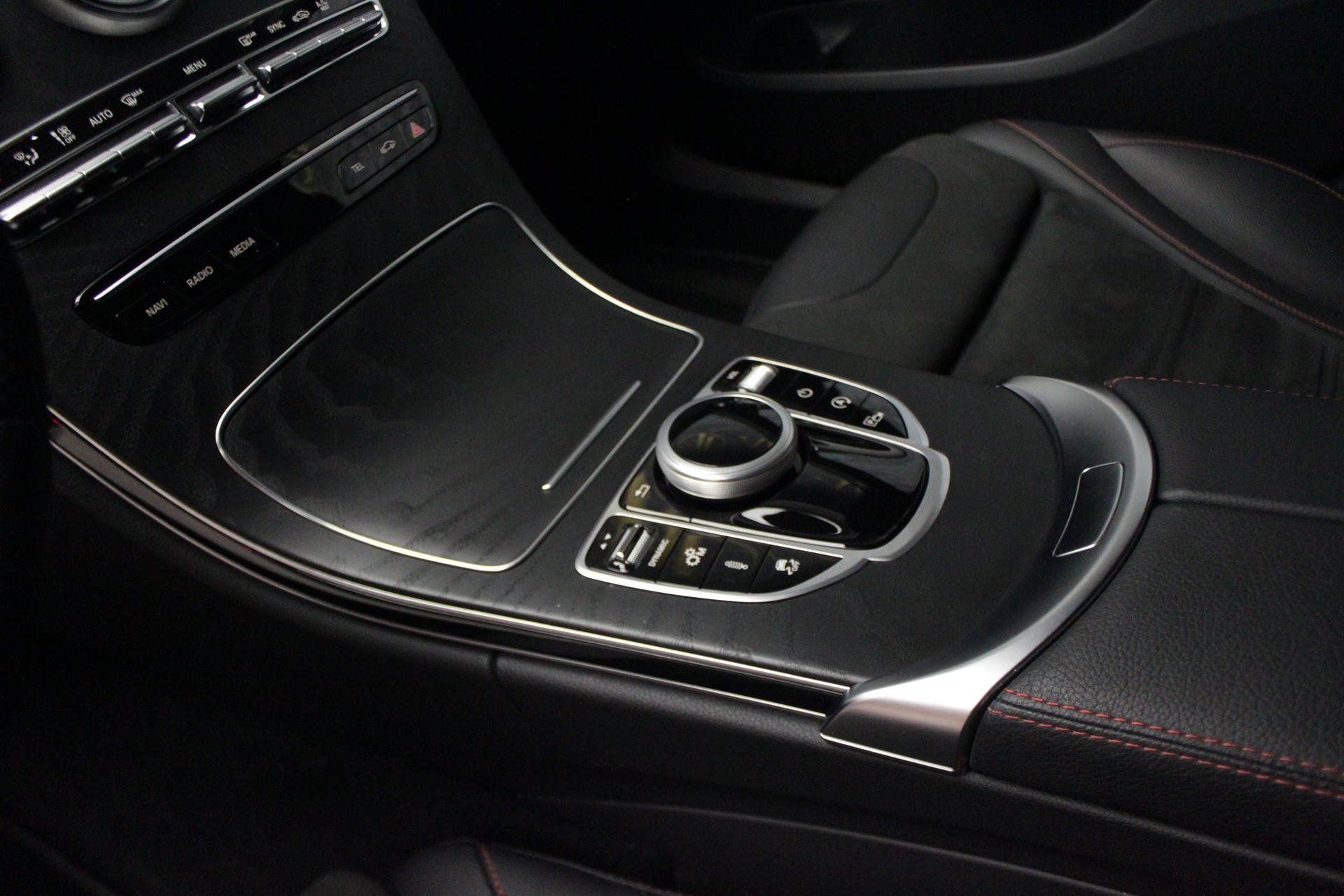 MERCEDES-BENZ C 43 AMG 4Matic 9G-Tronic-image-21