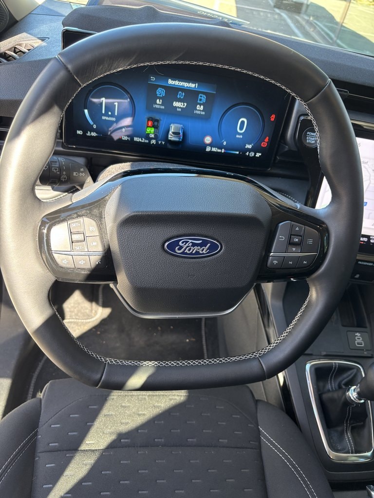 FORD Puma 1.0 EcoB Hybrid Titanium-image-3