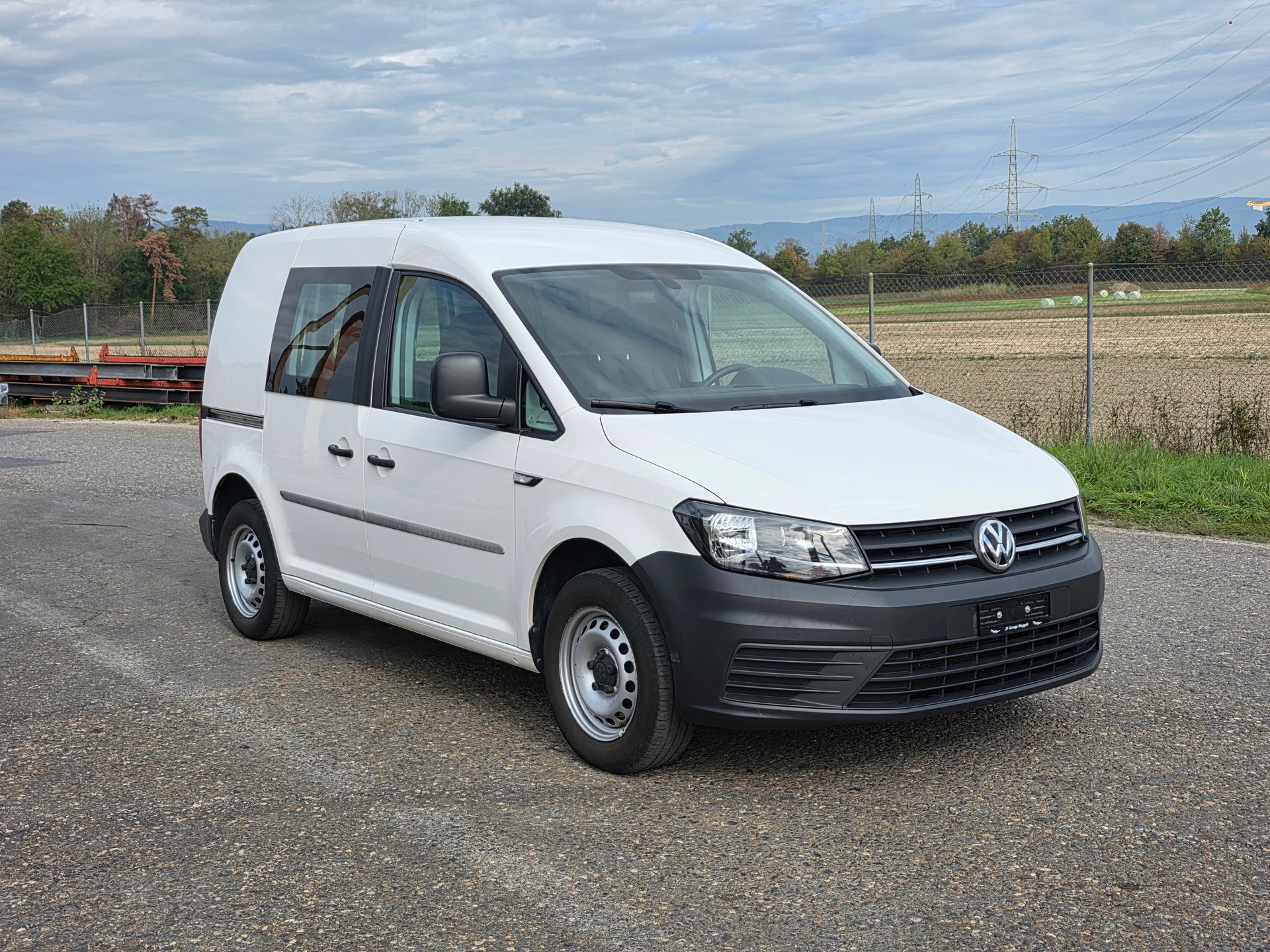 VW Caddy 1.2 TSI Entry BlueMotion Technology-image-0